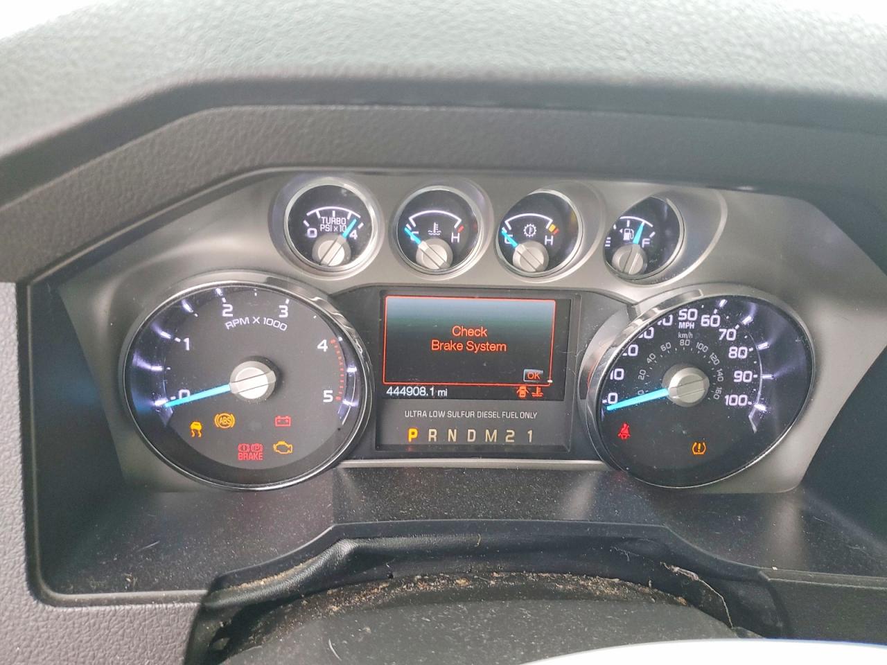 2014 Ford F250 Super Duty White vin: 1FT7W2BT3EEA64639