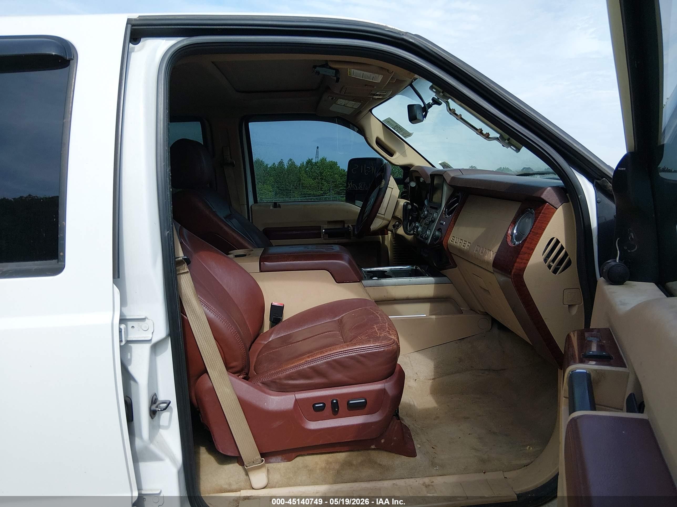 2014 Ford F-250 Lariat White vin: 1FT7W2BT3EEA82560