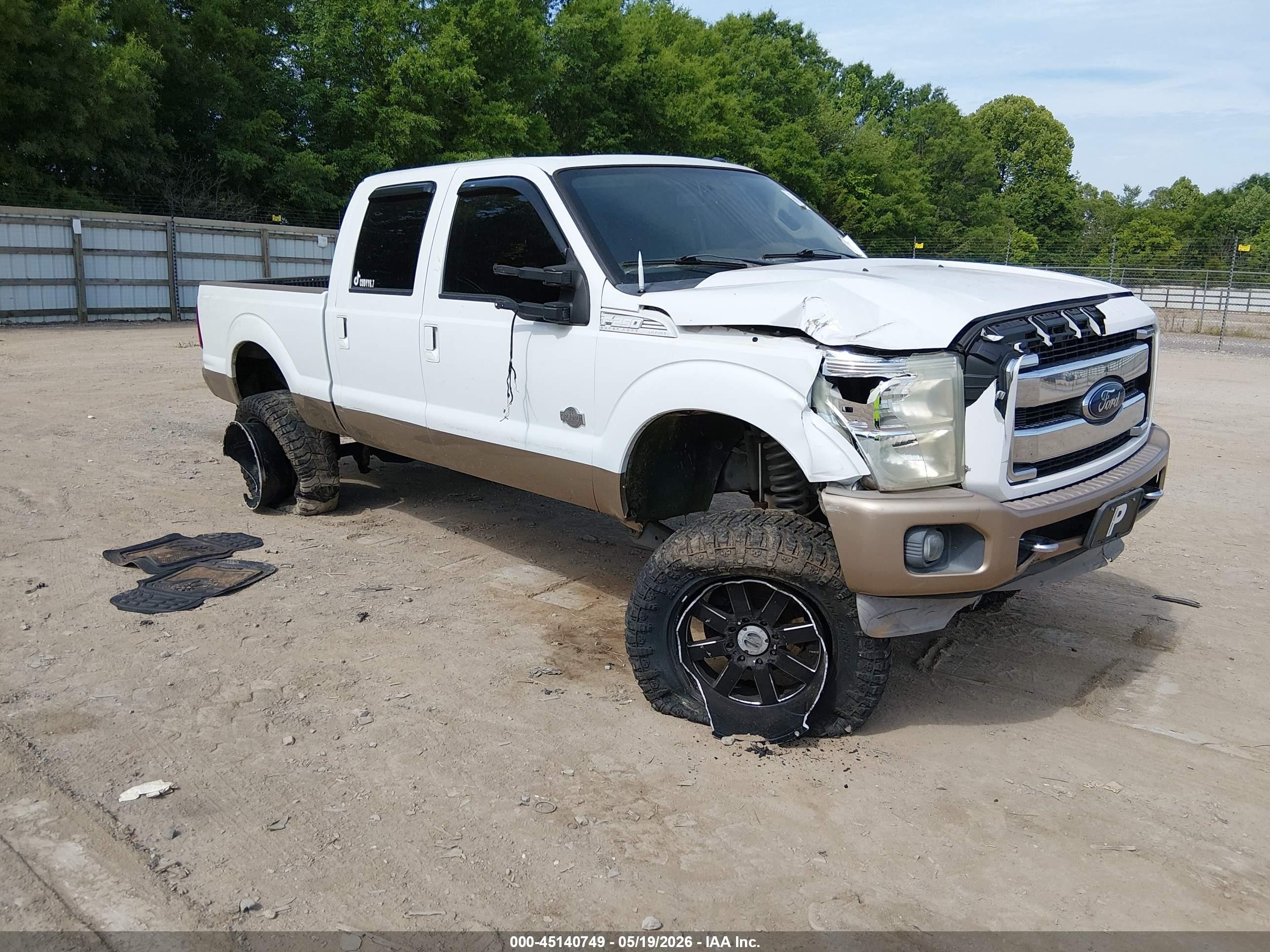 2014 Ford F-250 Lariat White vin: 1FT7W2BT3EEA82560