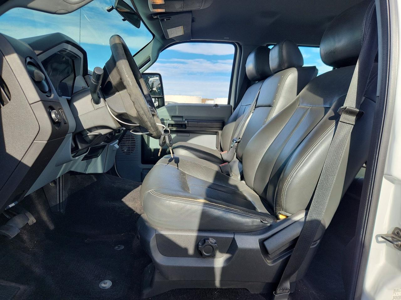 2015 Ford F250 Super Duty Белый vin: 1FT7W2BT3FEB04512