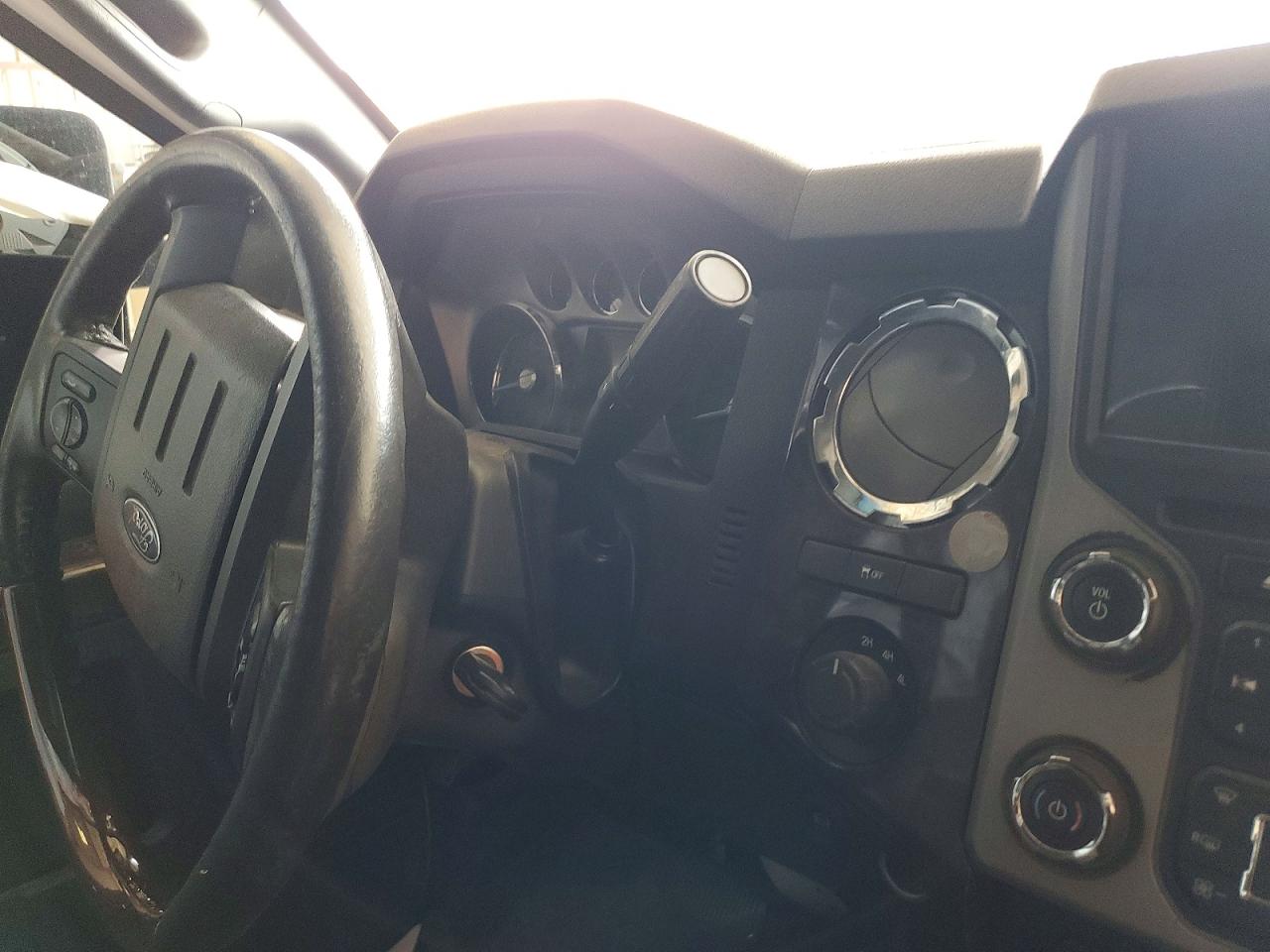 2015 Ford F250 Super Duty Белый vin: 1FT7W2BT3FEB24291