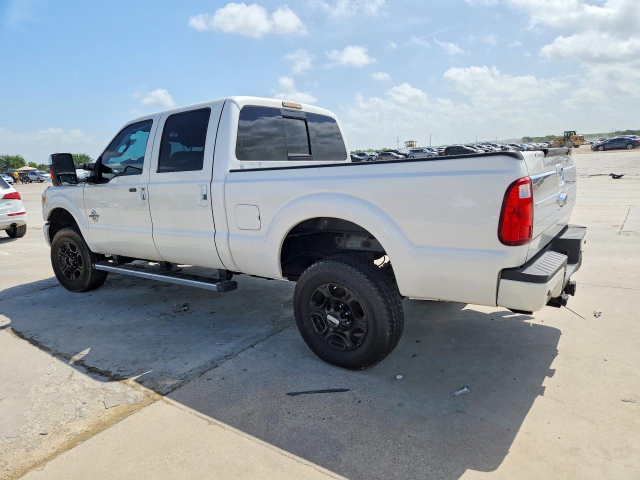 2015 Ford F250 Super Duty White vin: 1FT7W2BT3FEB68954