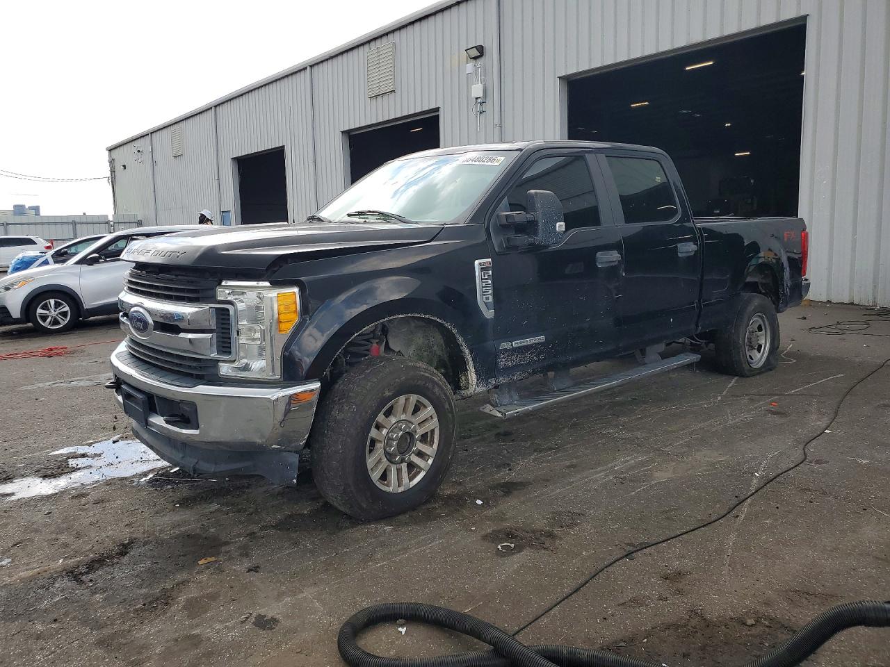 2017 Ford F250 Super Duty Черный vin: 1FT7W2BT3HED64721