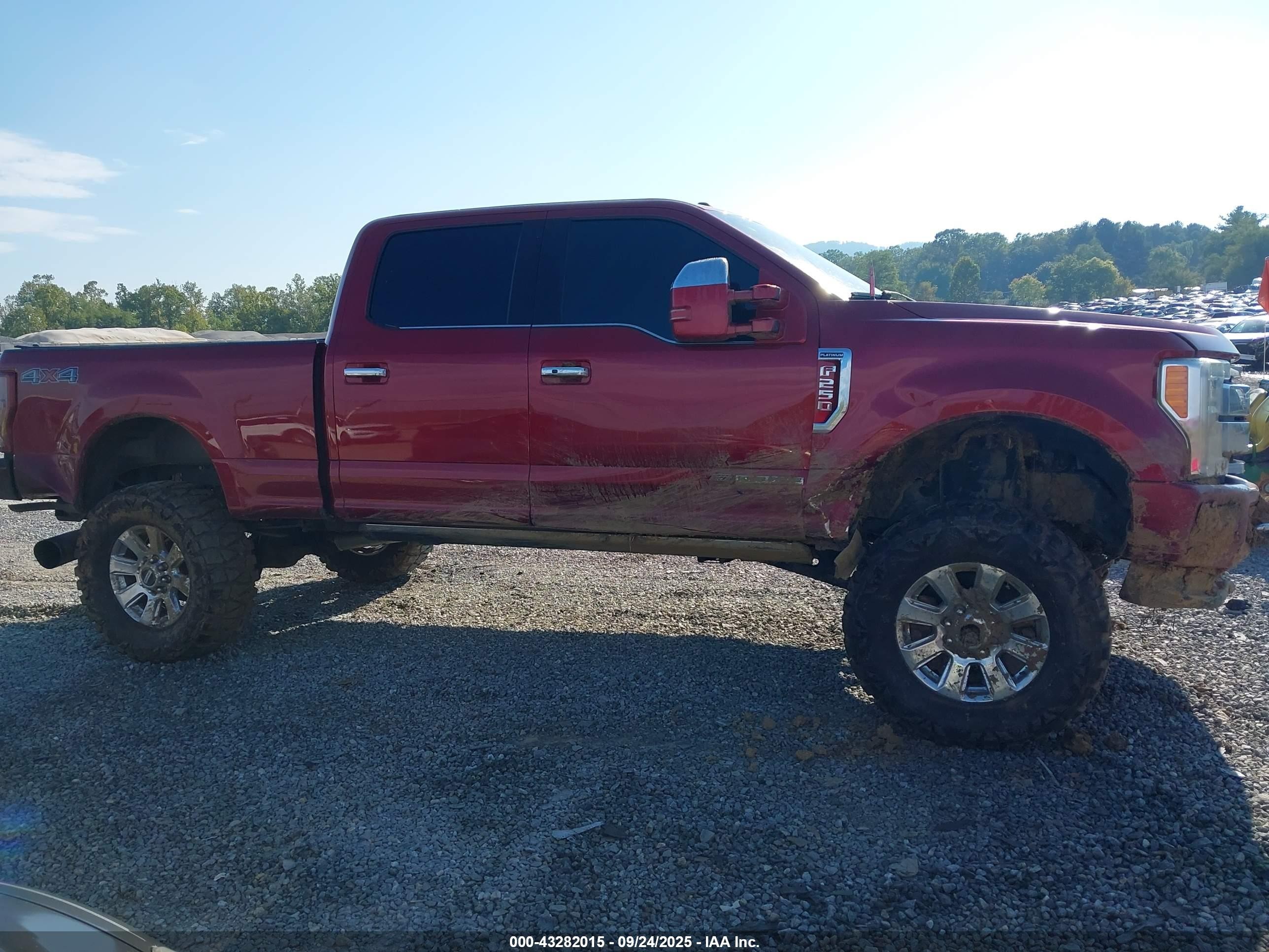 2018 Ford F-250 Platinum Красный vin: 1FT7W2BT3JEB69689