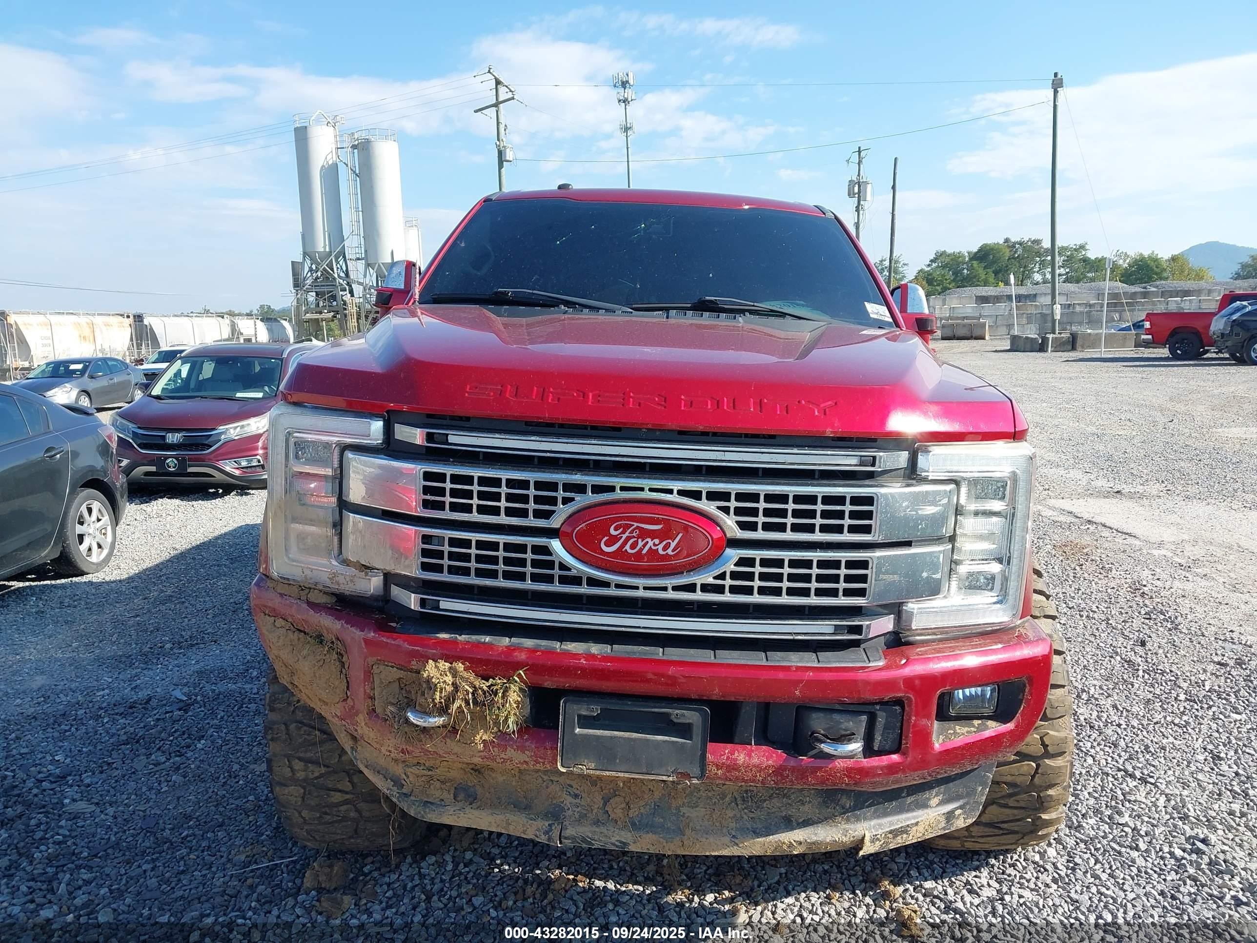2018 Ford F-250 Platinum Красный vin: 1FT7W2BT3JEB69689