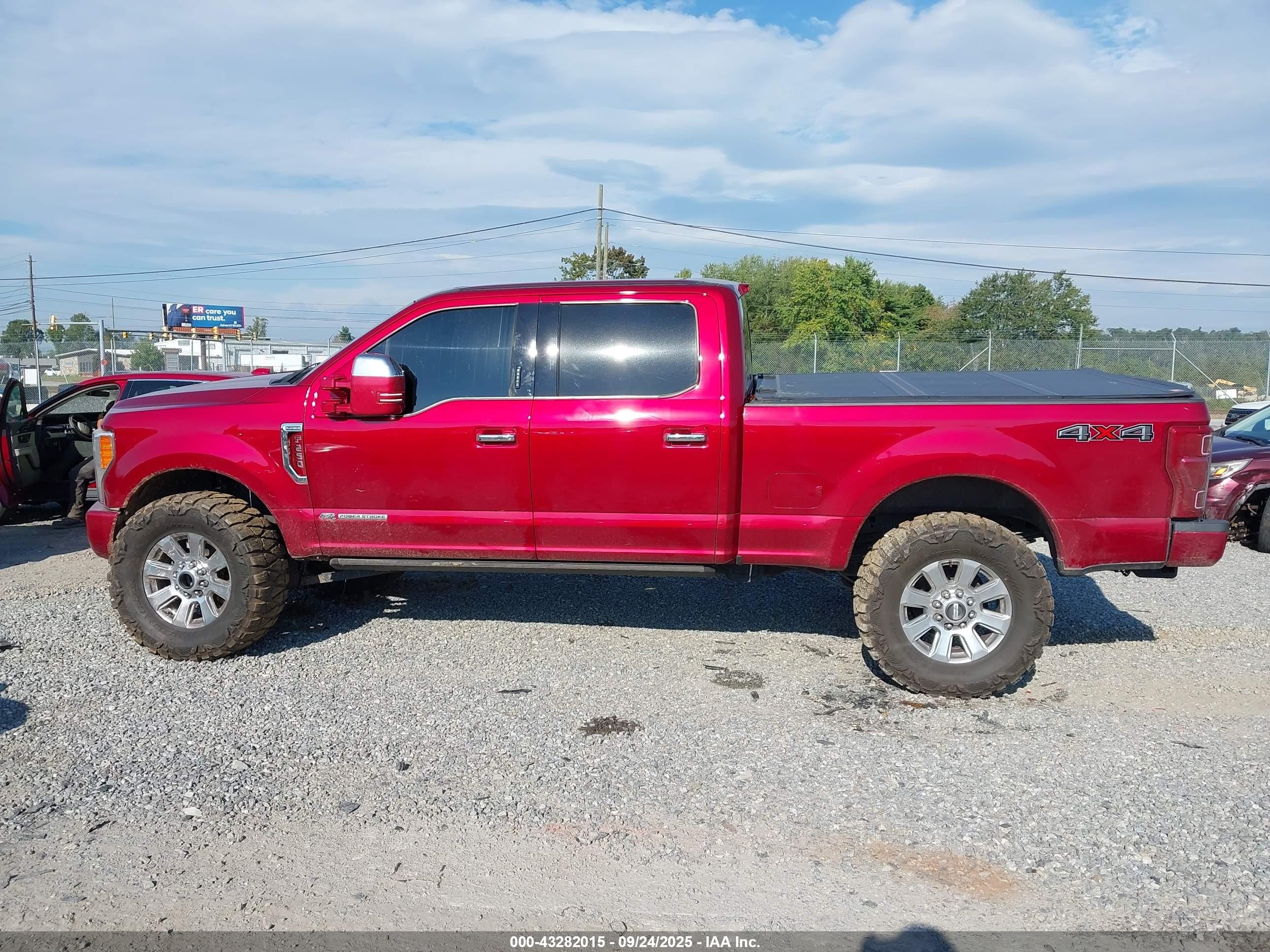 2018 Ford F-250 Platinum Красный vin: 1FT7W2BT3JEB69689
