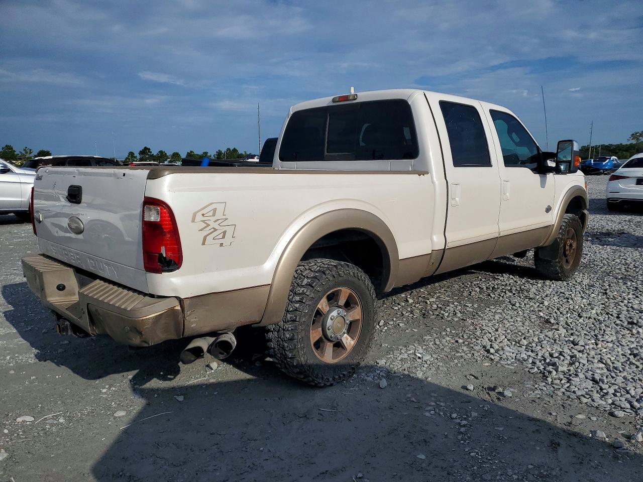 2012 Ford F250 Super Duty Two Tone vin: 1FT7W2BT4CEA10909