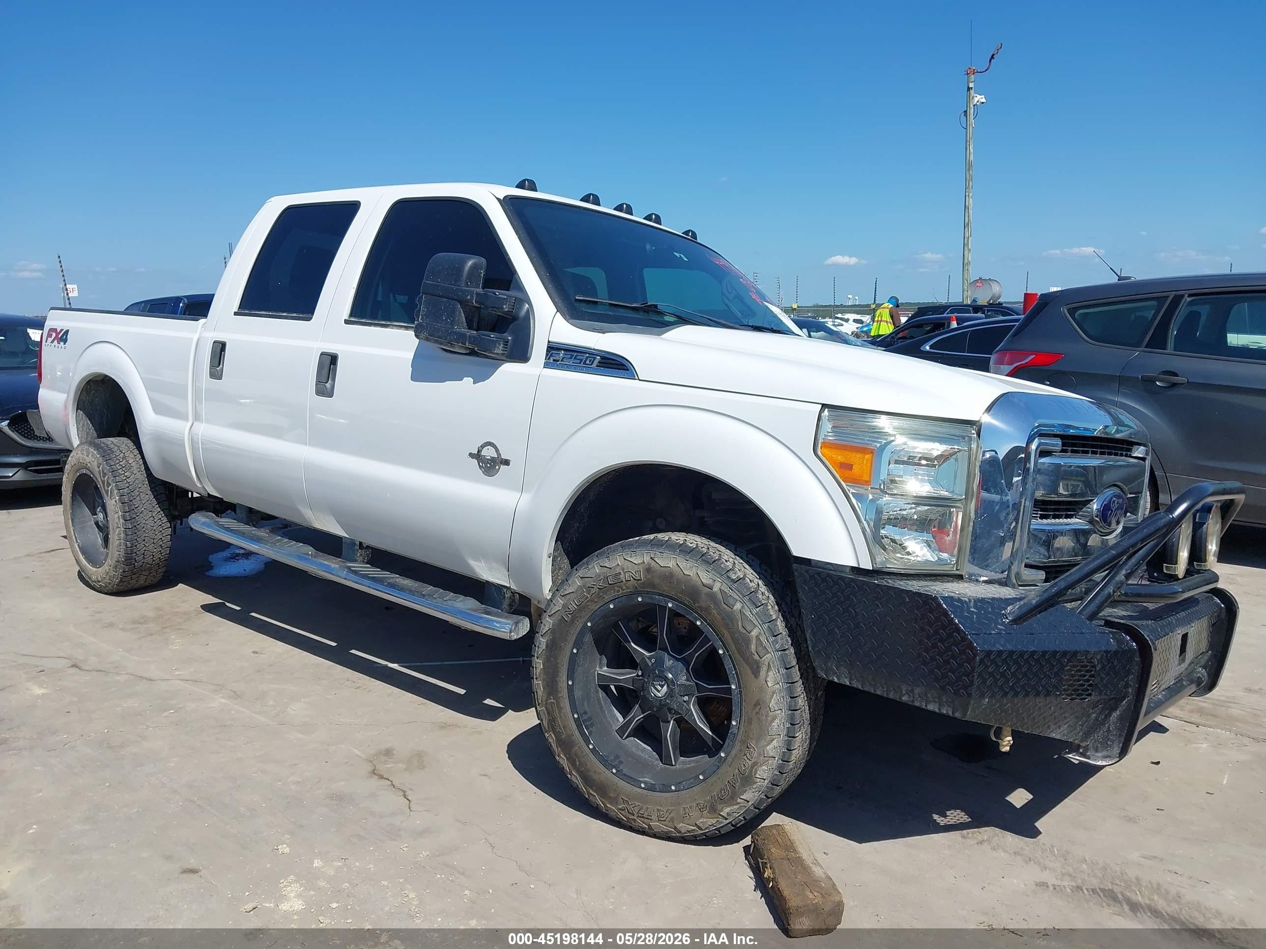 2012 Ford F-250 Xlt White vin: 1FT7W2BT4CEB53178