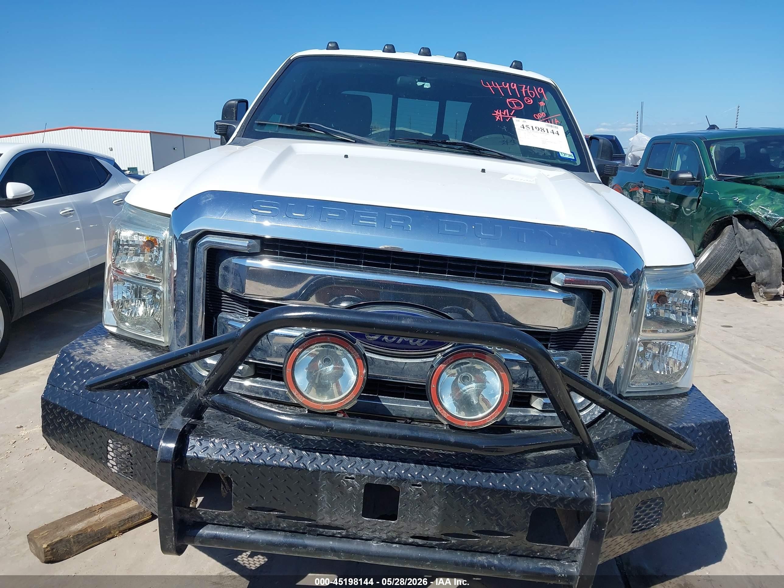 2012 Ford F-250 Xlt White vin: 1FT7W2BT4CEB53178