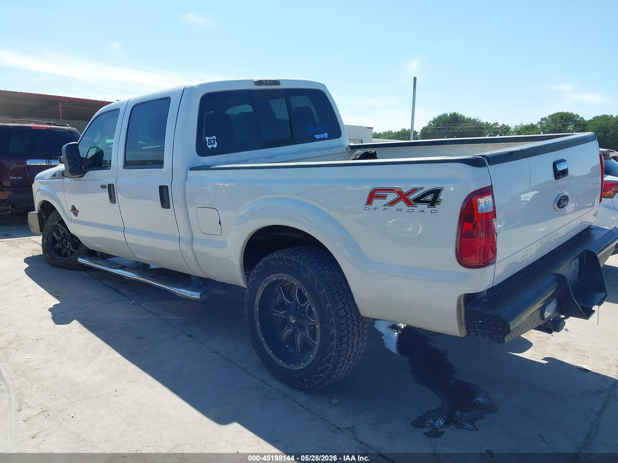 2012 Ford F-250 Xlt White vin: 1FT7W2BT4CEB53178