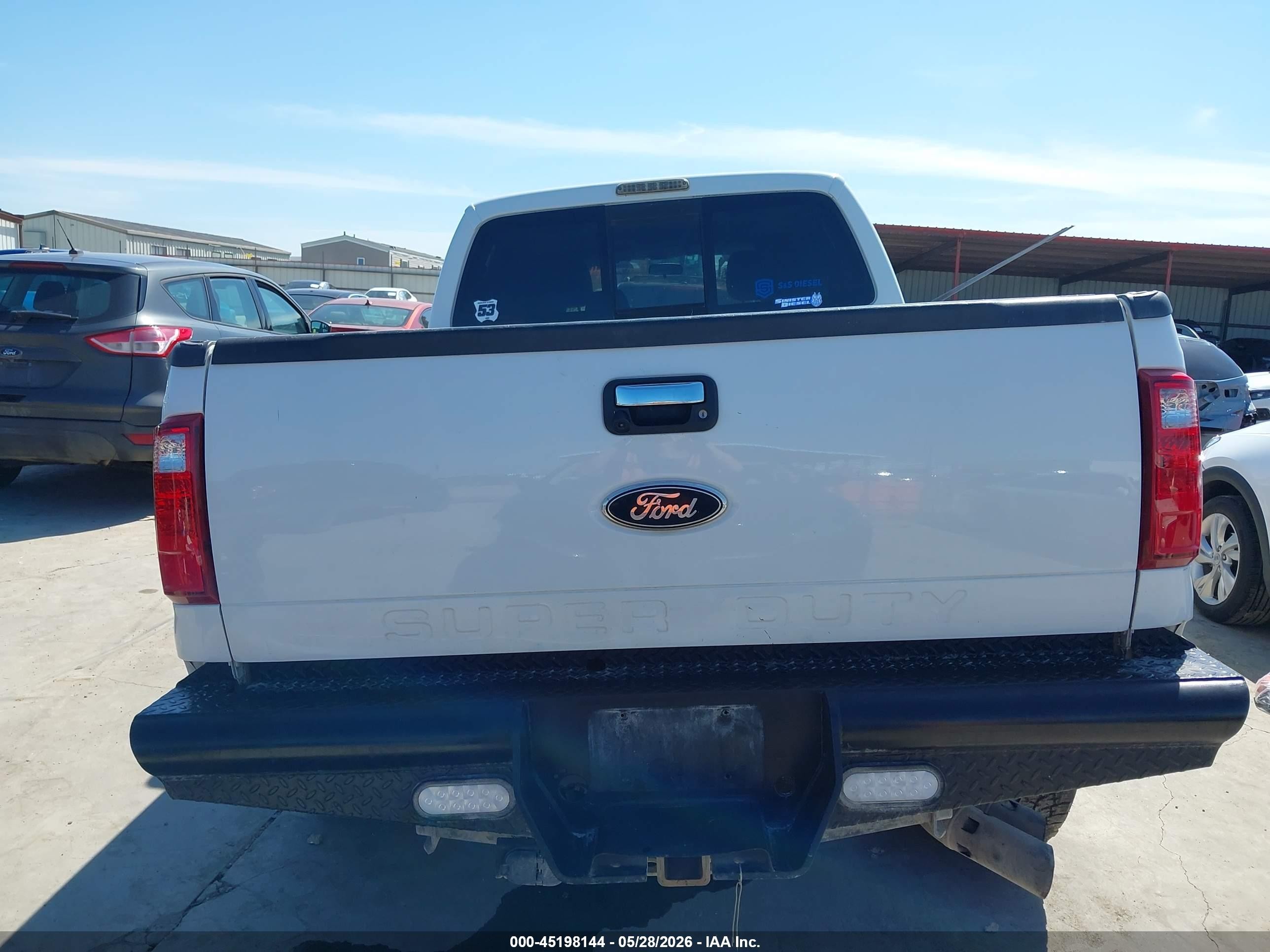 2012 Ford F-250 Xlt White vin: 1FT7W2BT4CEB53178