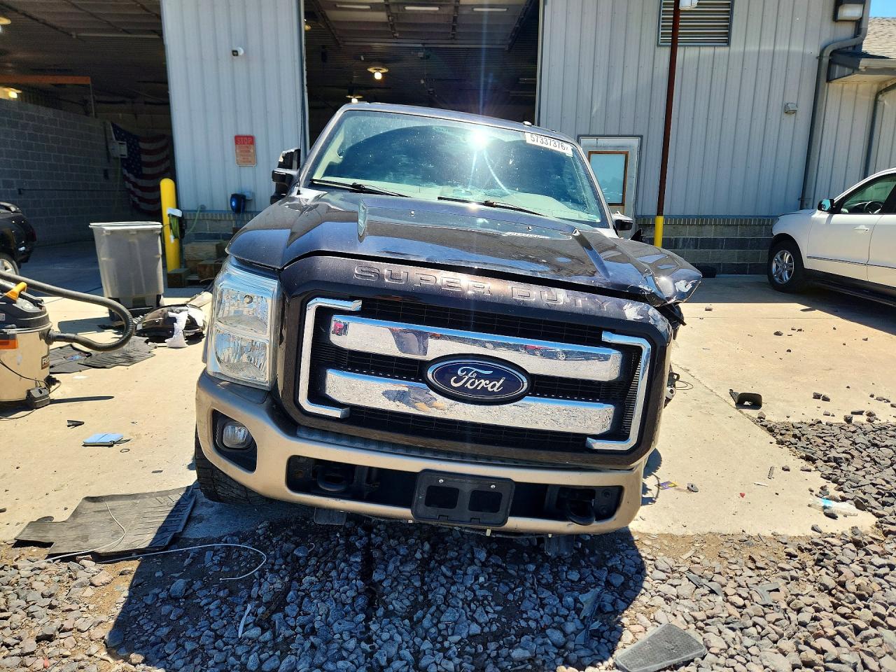 2013 Ford F250 Super Duty Two Tone vin: 1FT7W2BT4DEA78483