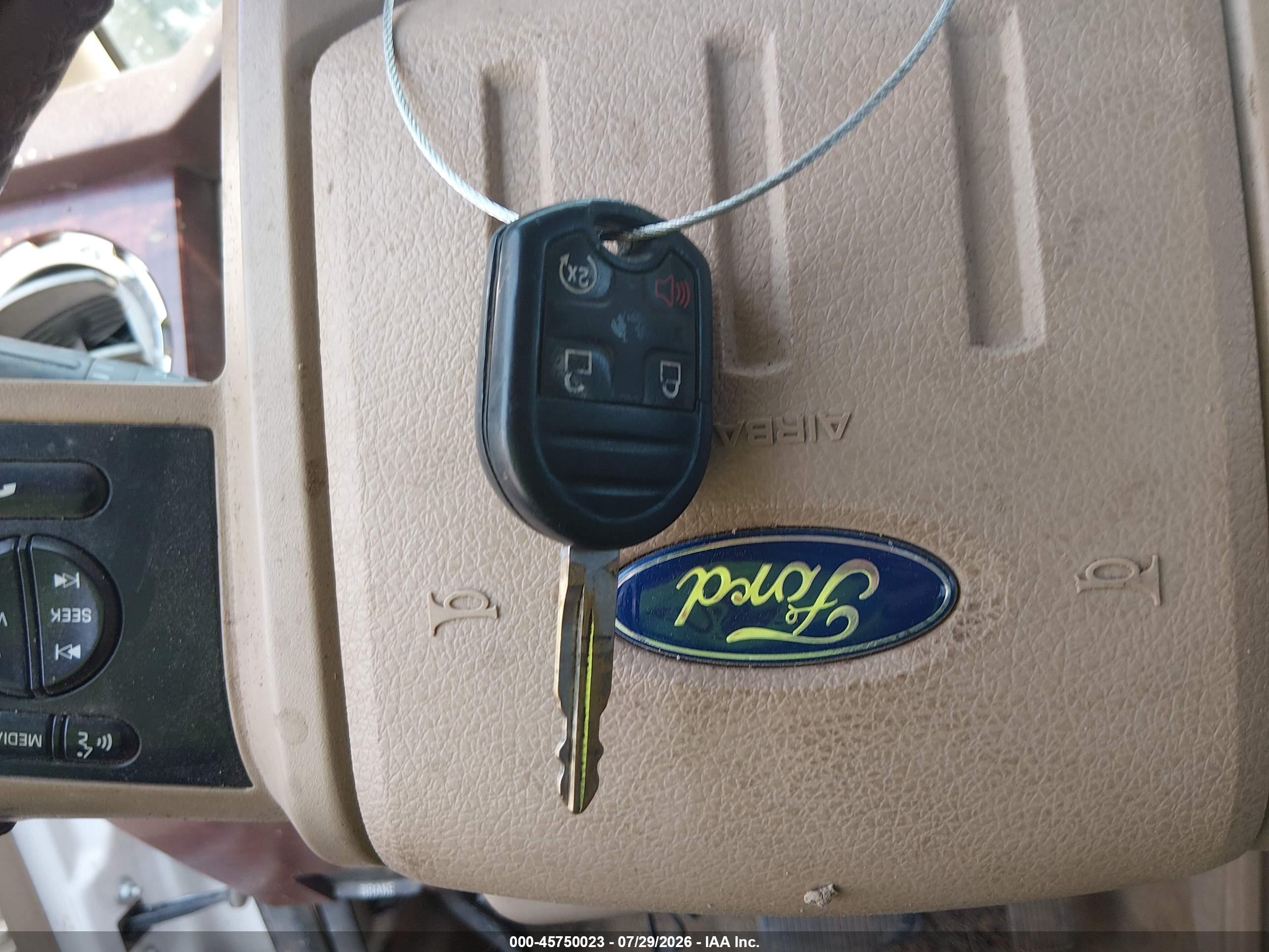 2013 Ford F-250 King Ranch White vin: 1FT7W2BT4DEB44255