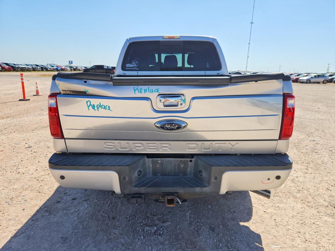 2014 Ford F250 Super Duty Silver vin: 1FT7W2BT4EEB01410