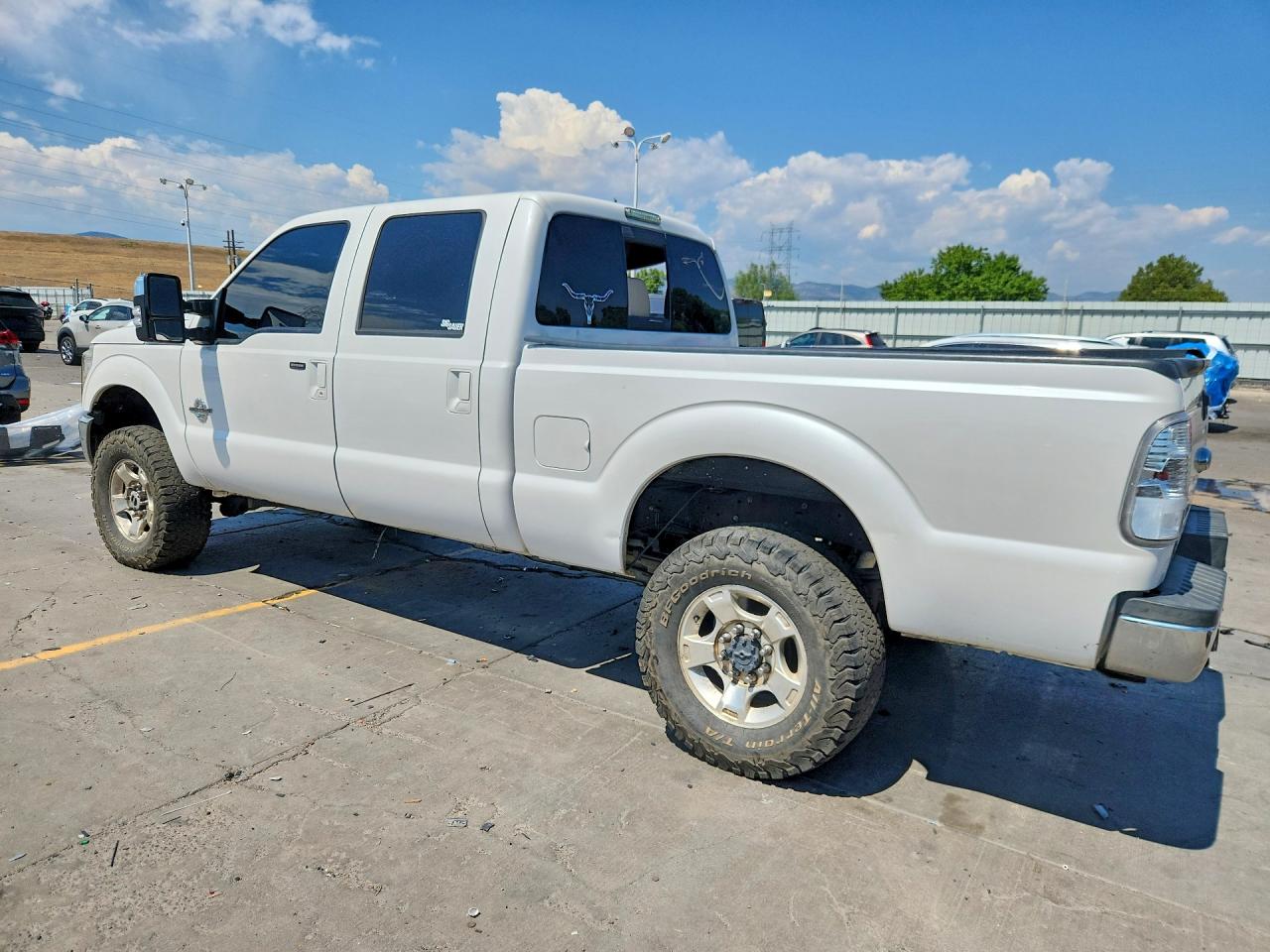 2014 Ford F250 Super Duty White vin: 1FT7W2BT4EEB07448