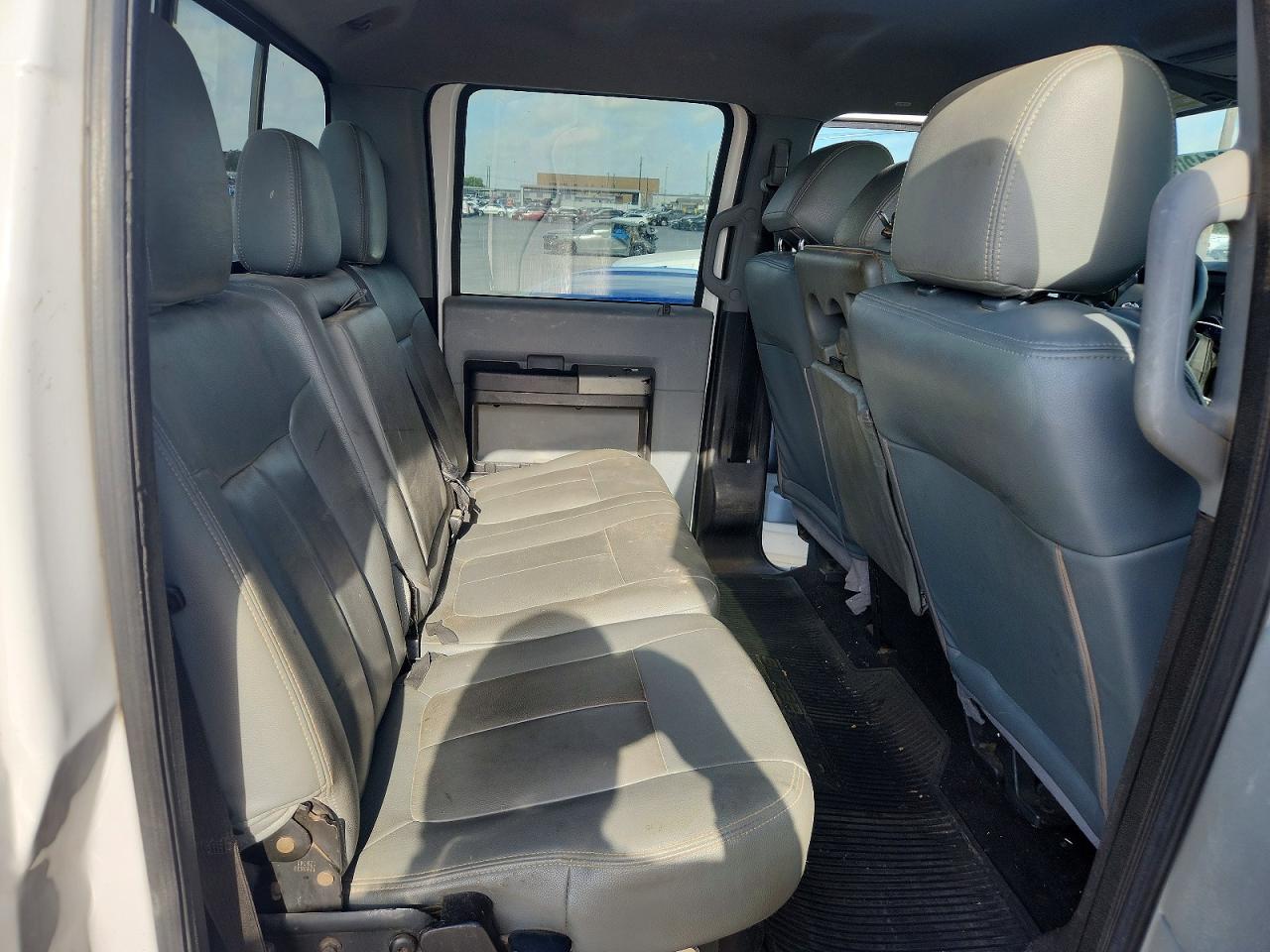 2015 Ford F250 Super Duty White vin: 1FT7W2BT4FEA58575