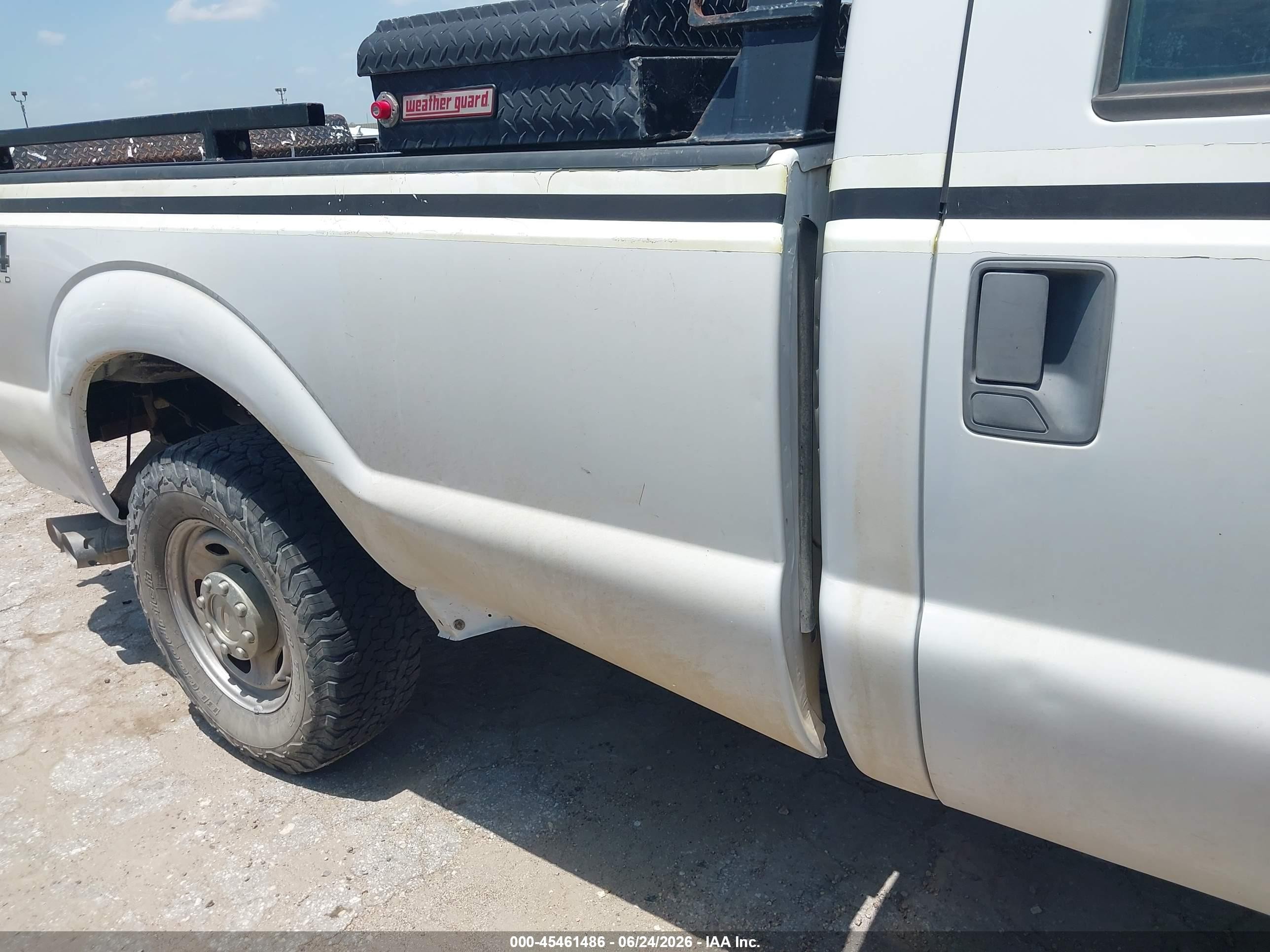 2015 Ford F-250 Lariat/xl/xlt White vin: 1FT7W2BT4FEA80656