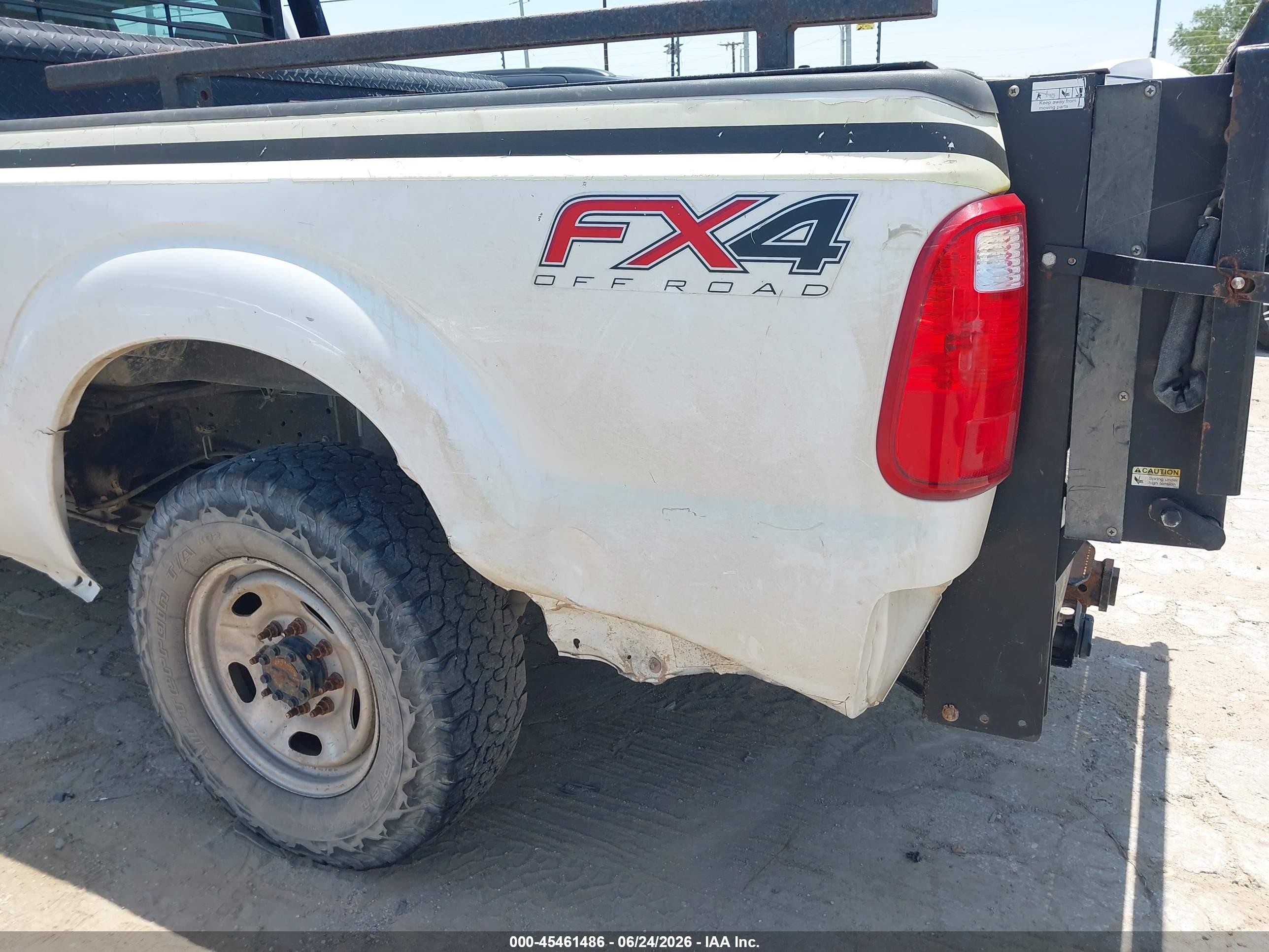 2015 Ford F-250 Lariat/xl/xlt White vin: 1FT7W2BT4FEA80656
