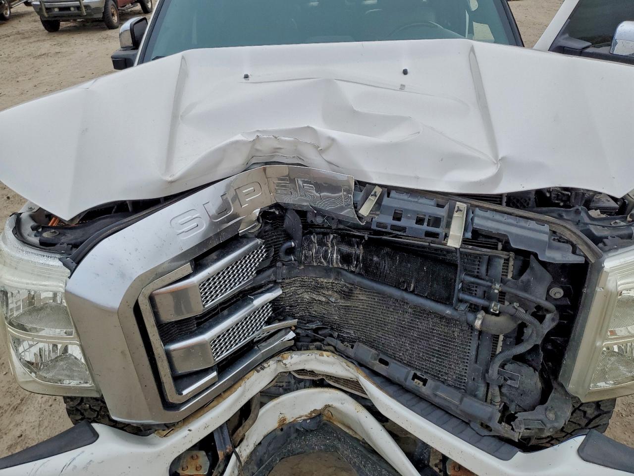 2015 Ford F250 Super Duty White vin: 1FT7W2BT4FEA93018