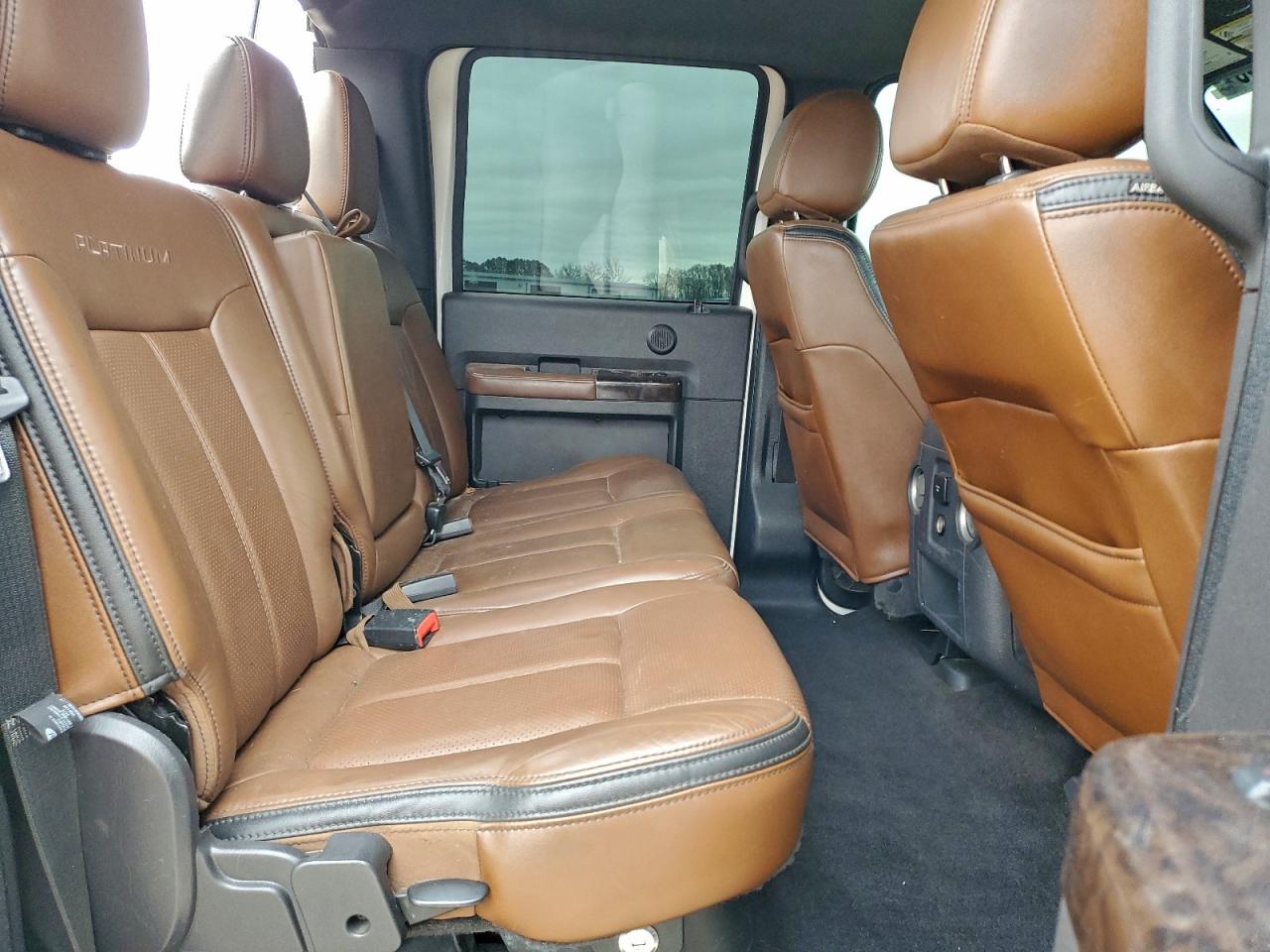 2015 Ford F250 Super Duty White vin: 1FT7W2BT4FEA93018