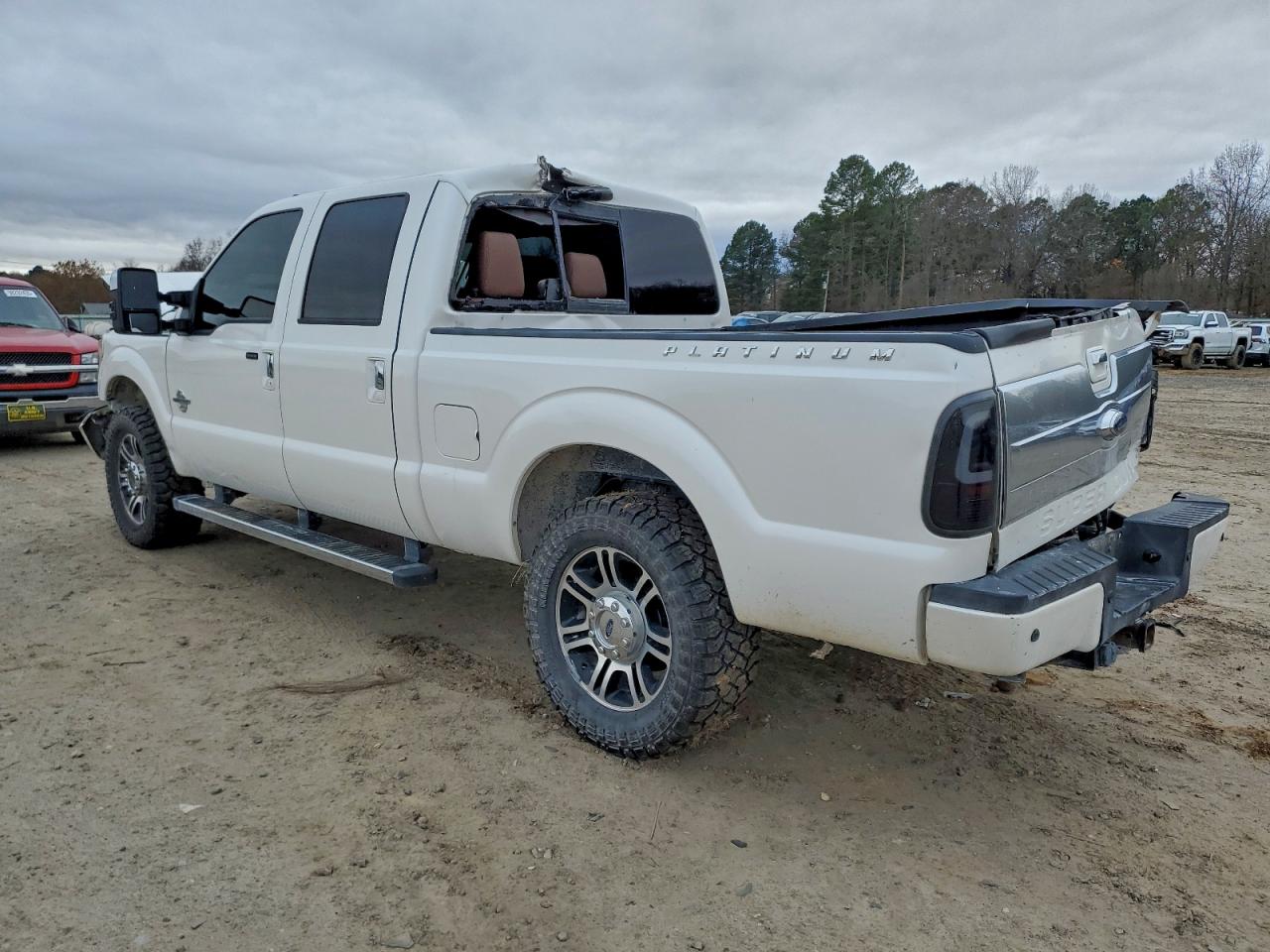 2015 Ford F250 Super Duty White vin: 1FT7W2BT4FEA93018