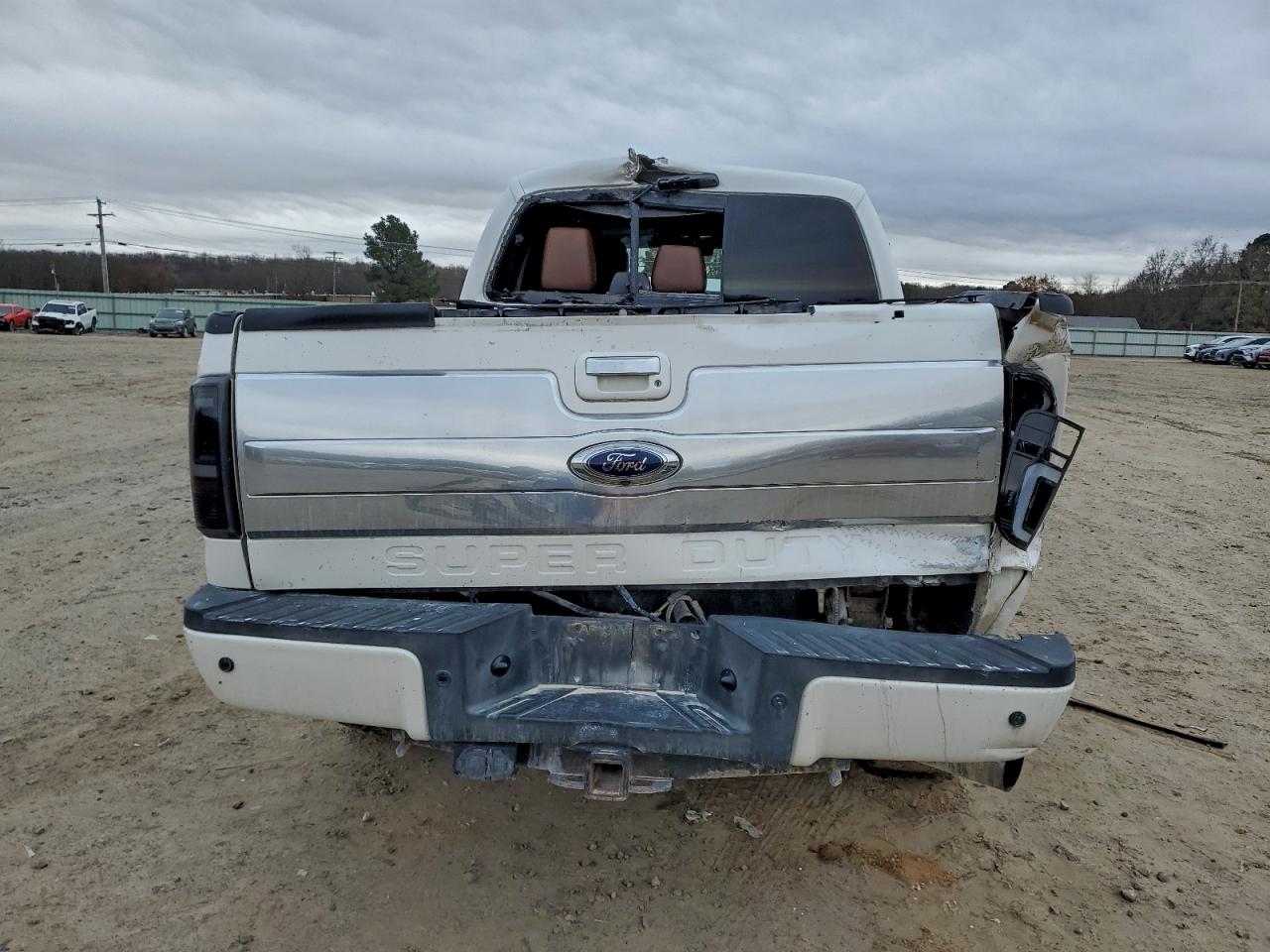 2015 Ford F250 Super Duty White vin: 1FT7W2BT4FEA93018