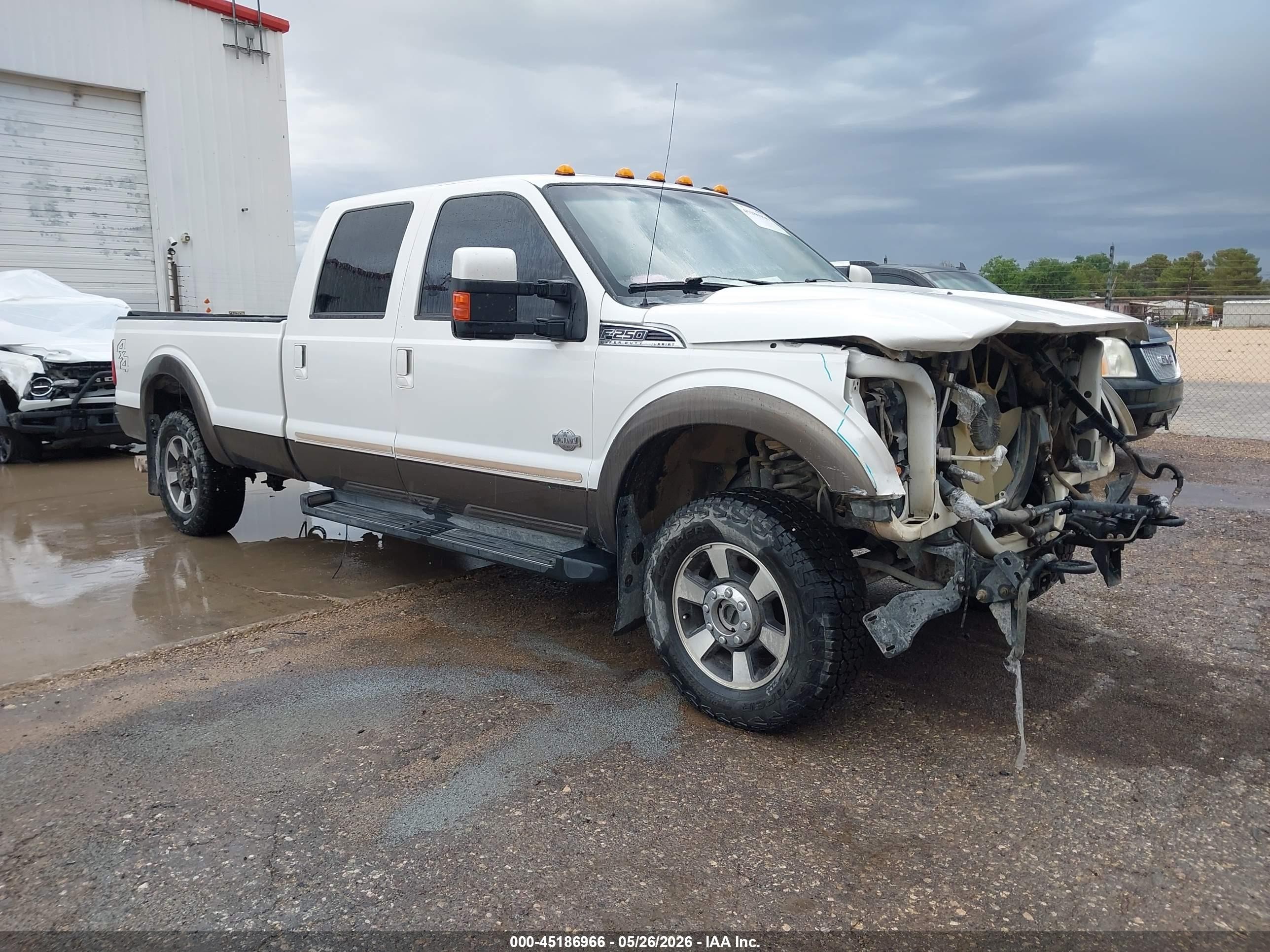 2015 Ford F-250 Lariat White vin: 1FT7W2BT4FEC02187