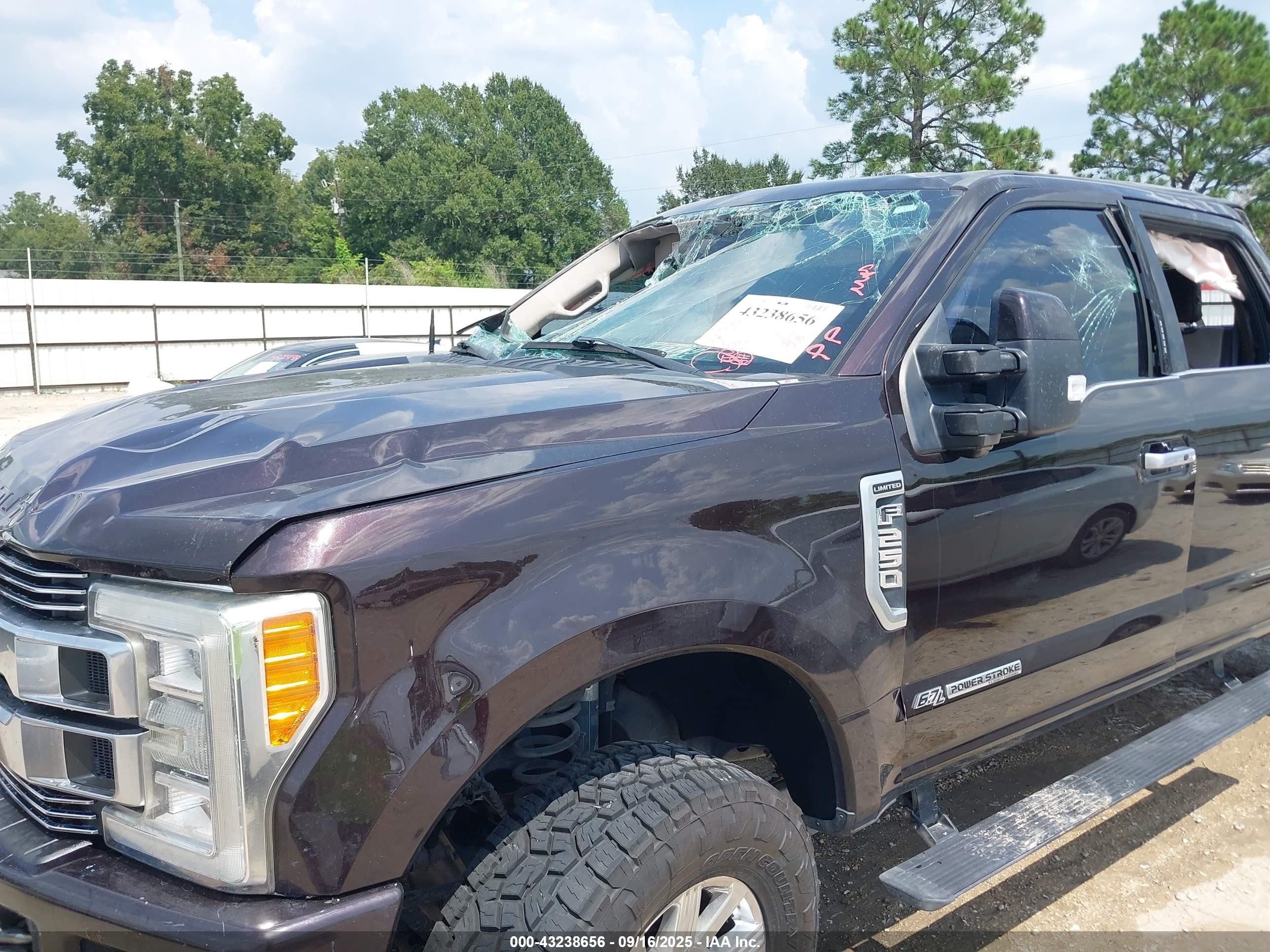 2018 Ford F-250 Limited Бордовый vin: 1FT7W2BT4JEB81320