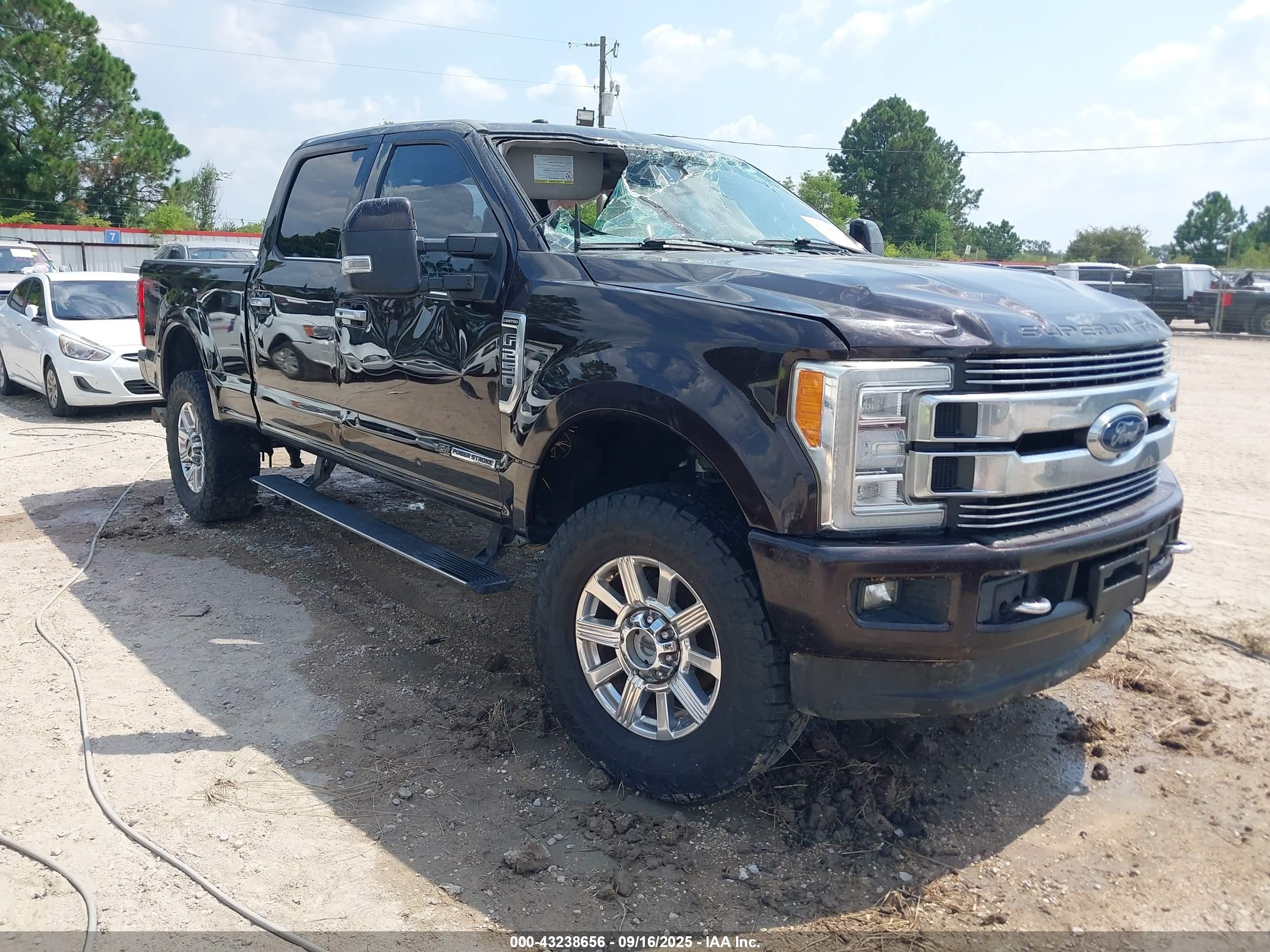 2018 Ford F-250 Limited Burgundy vin: 1FT7W2BT4JEB81320