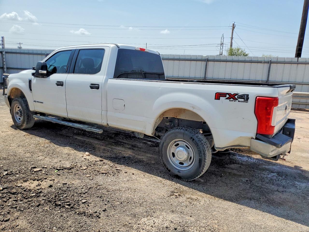 2018 Ford F250 Super Duty White vin: 1FT7W2BT4JEC38891