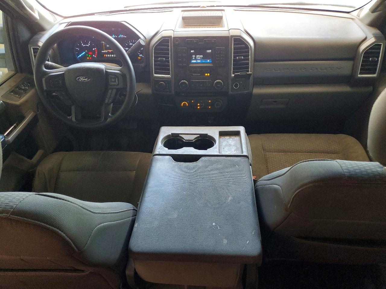 2018 Ford F250 Super Duty White vin: 1FT7W2BT4JEC38891