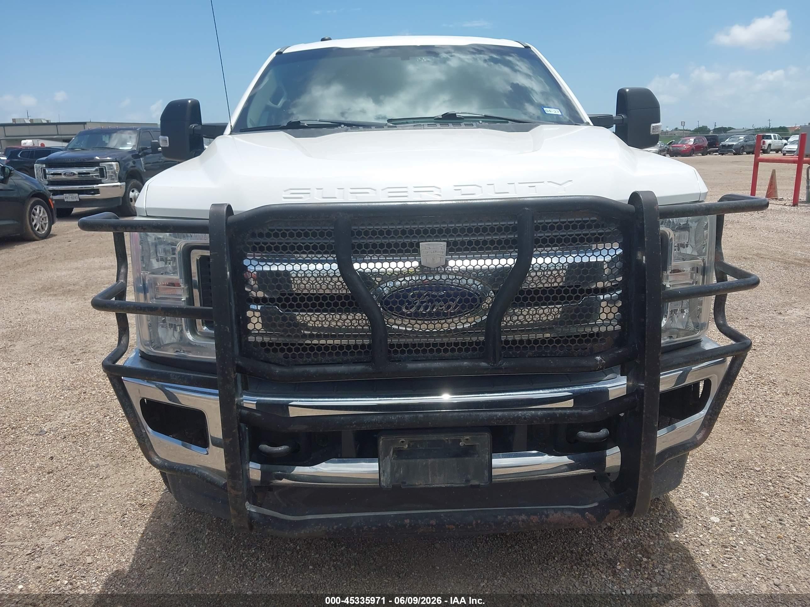 2019 Ford F-250 Xlt White vin: 1FT7W2BT4KEE87967