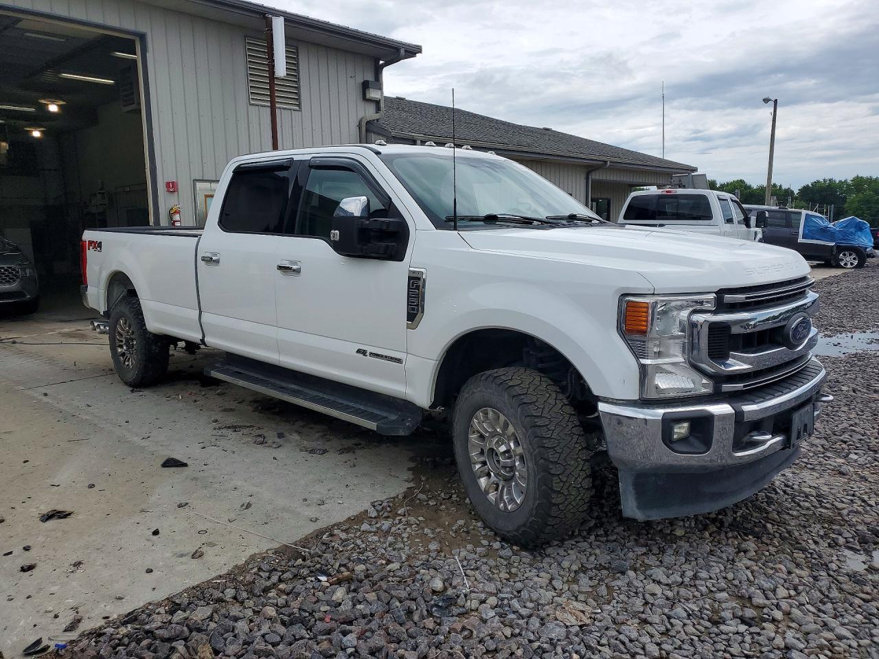 2022 Ford F250 Super Duty White vin: 1FT7W2BT4NED00053