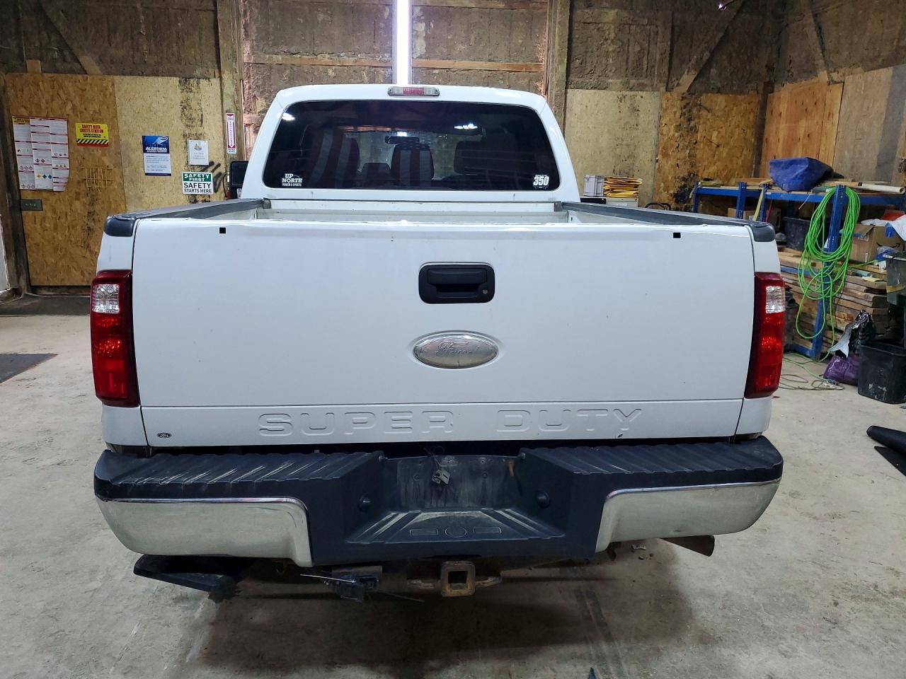2012 Ford F250 Super Duty White vin: 1FT7W2BT5CEA21563