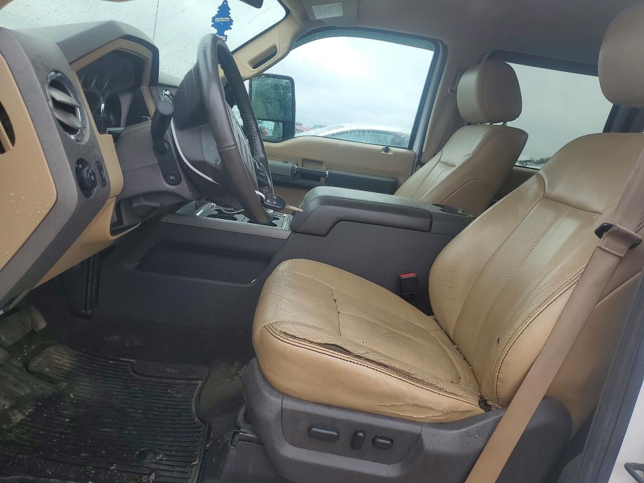 2012 Ford F250 Super Duty White vin: 1FT7W2BT5CEA39318