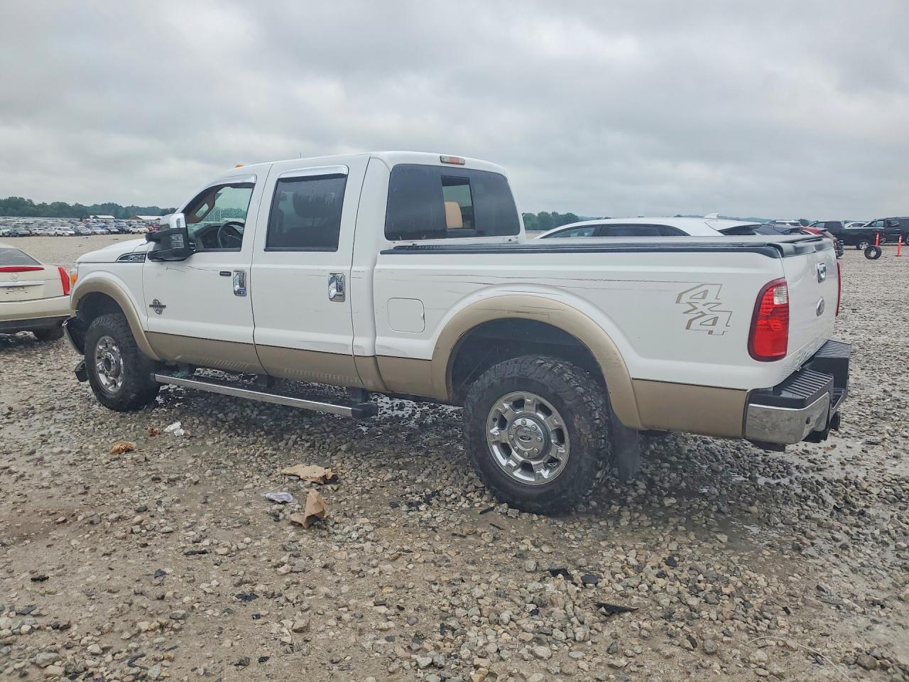 2012 Ford F250 Super Duty White vin: 1FT7W2BT5CEA39318