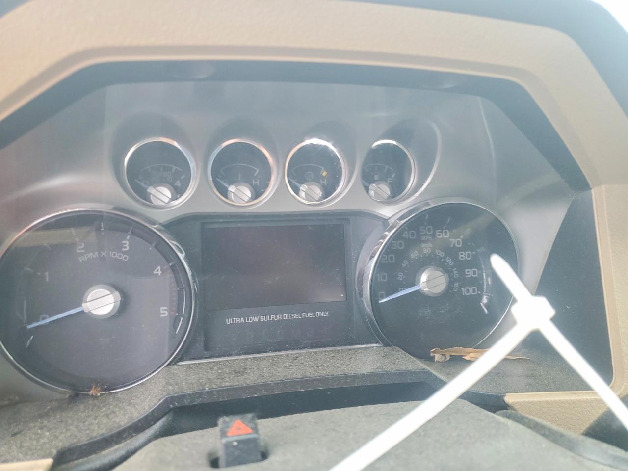 2012 Ford F250 Super Duty White vin: 1FT7W2BT5CEA39318