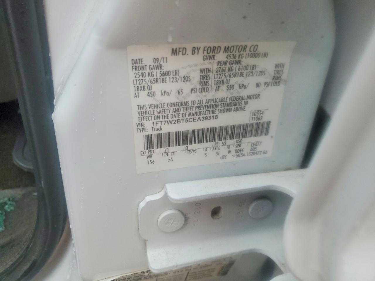 2012 Ford F250 Super Duty White vin: 1FT7W2BT5CEA39318