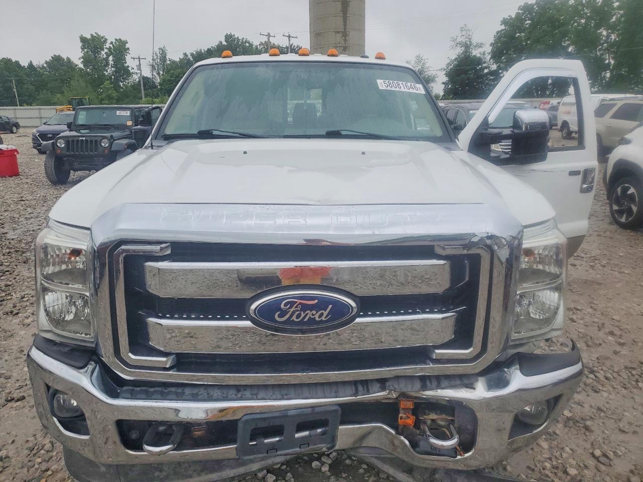 2012 Ford F250 Super Duty White vin: 1FT7W2BT5CEA39318