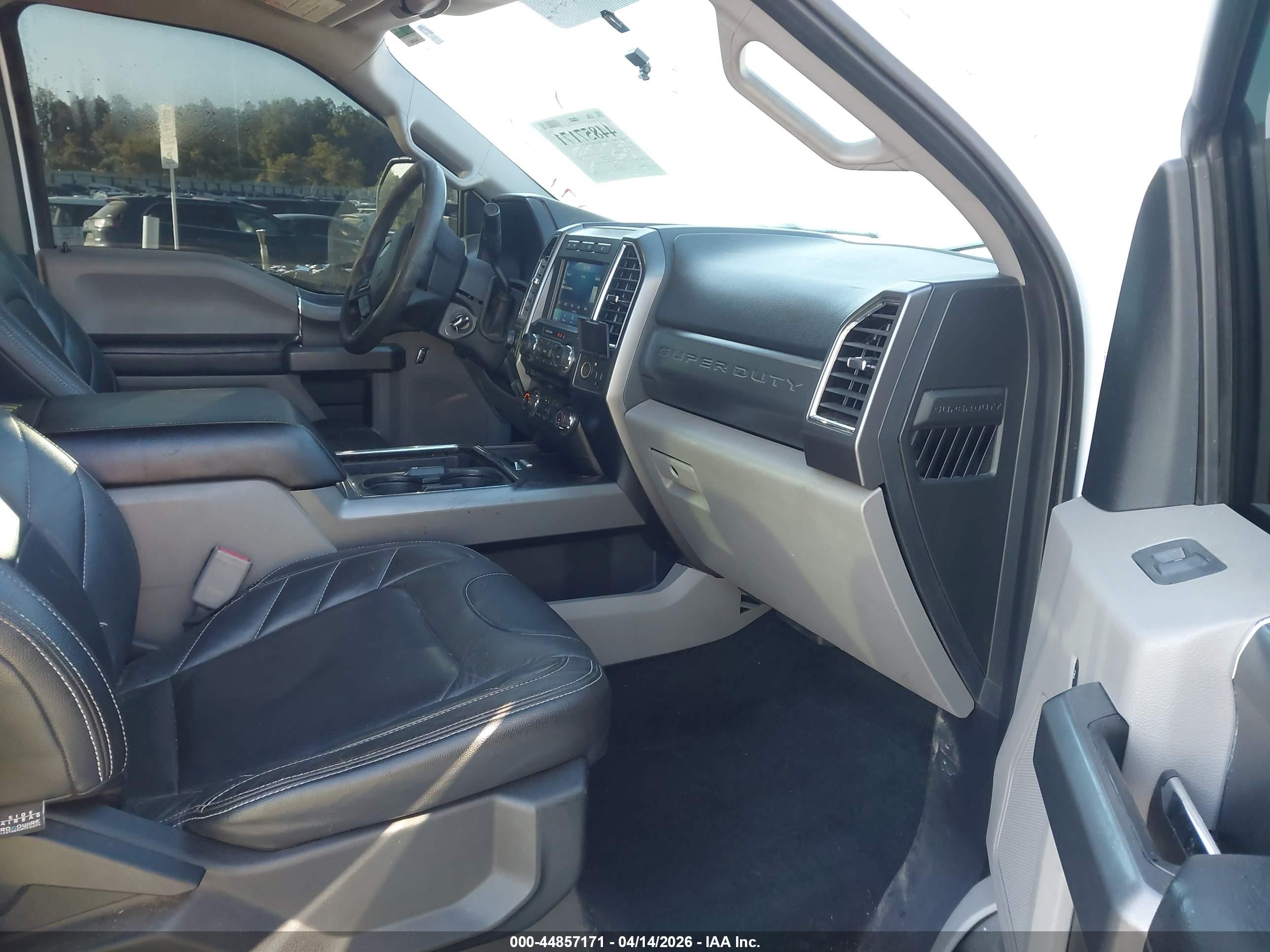 2017 Ford F-250 Xlt White vin: 1FT7W2BT5HEE78719