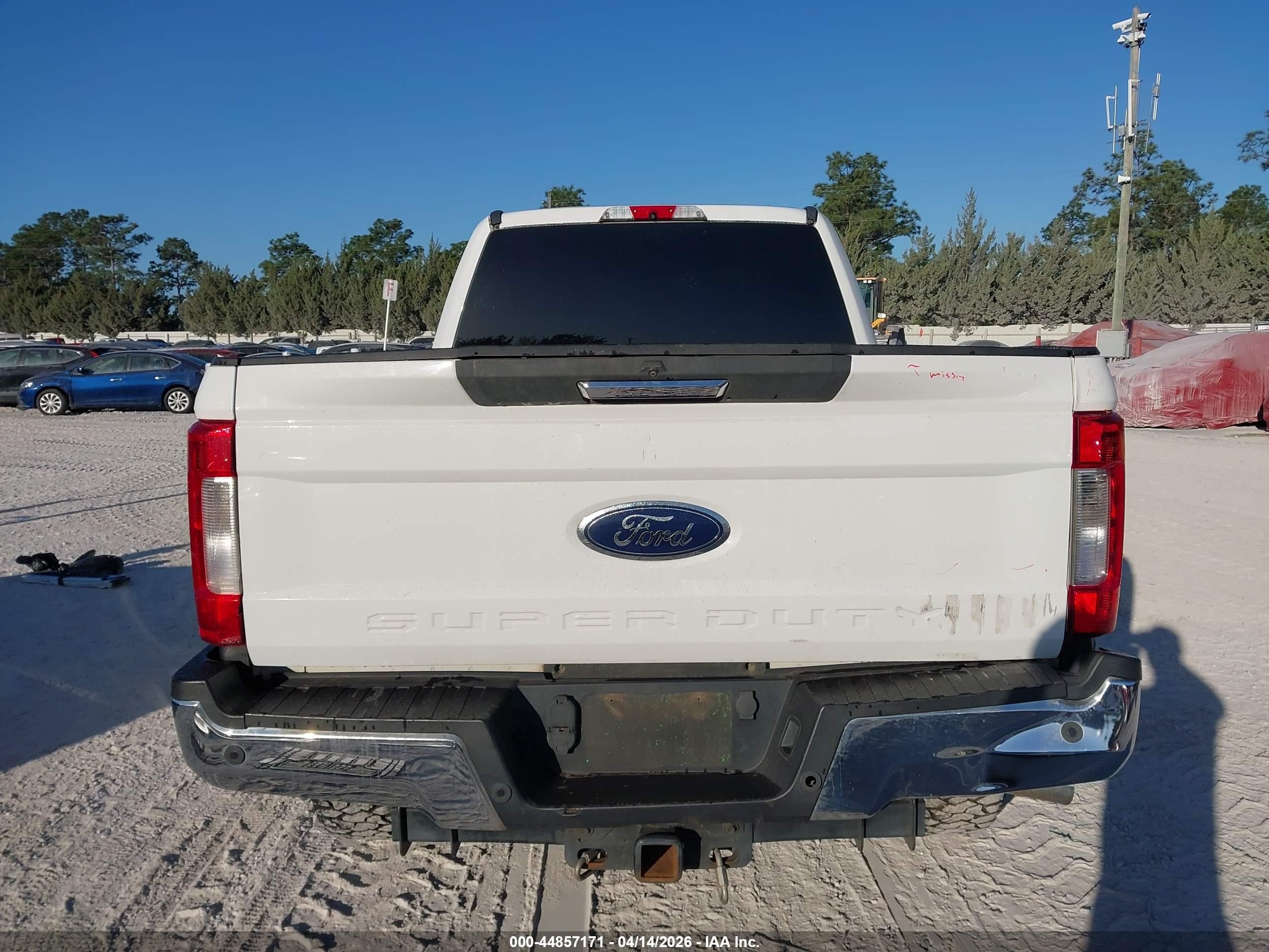 2017 Ford F-250 Xlt White vin: 1FT7W2BT5HEE78719