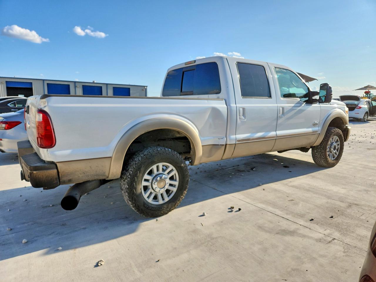 2012 Ford F250 Super Duty White vin: 1FT7W2BT6CEB06069