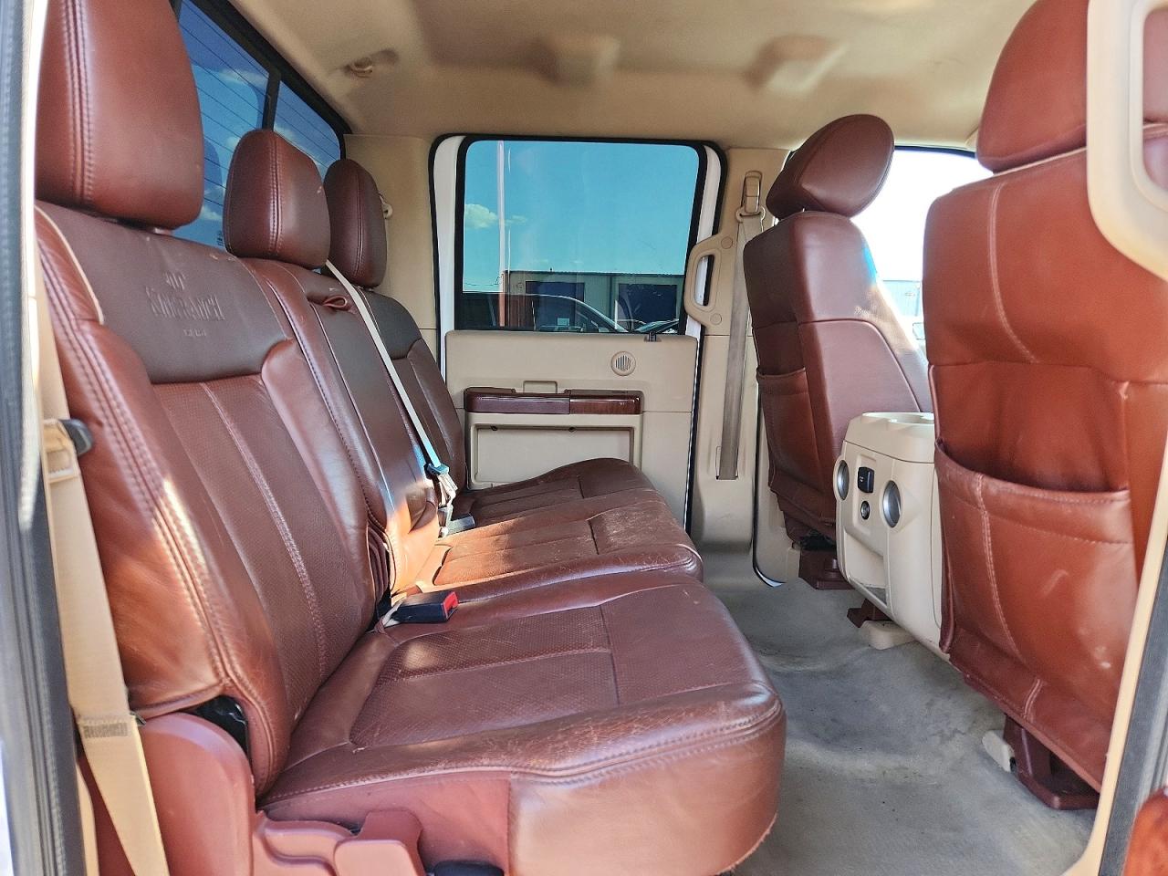 2012 Ford F250 Super Duty White vin: 1FT7W2BT6CEB06069