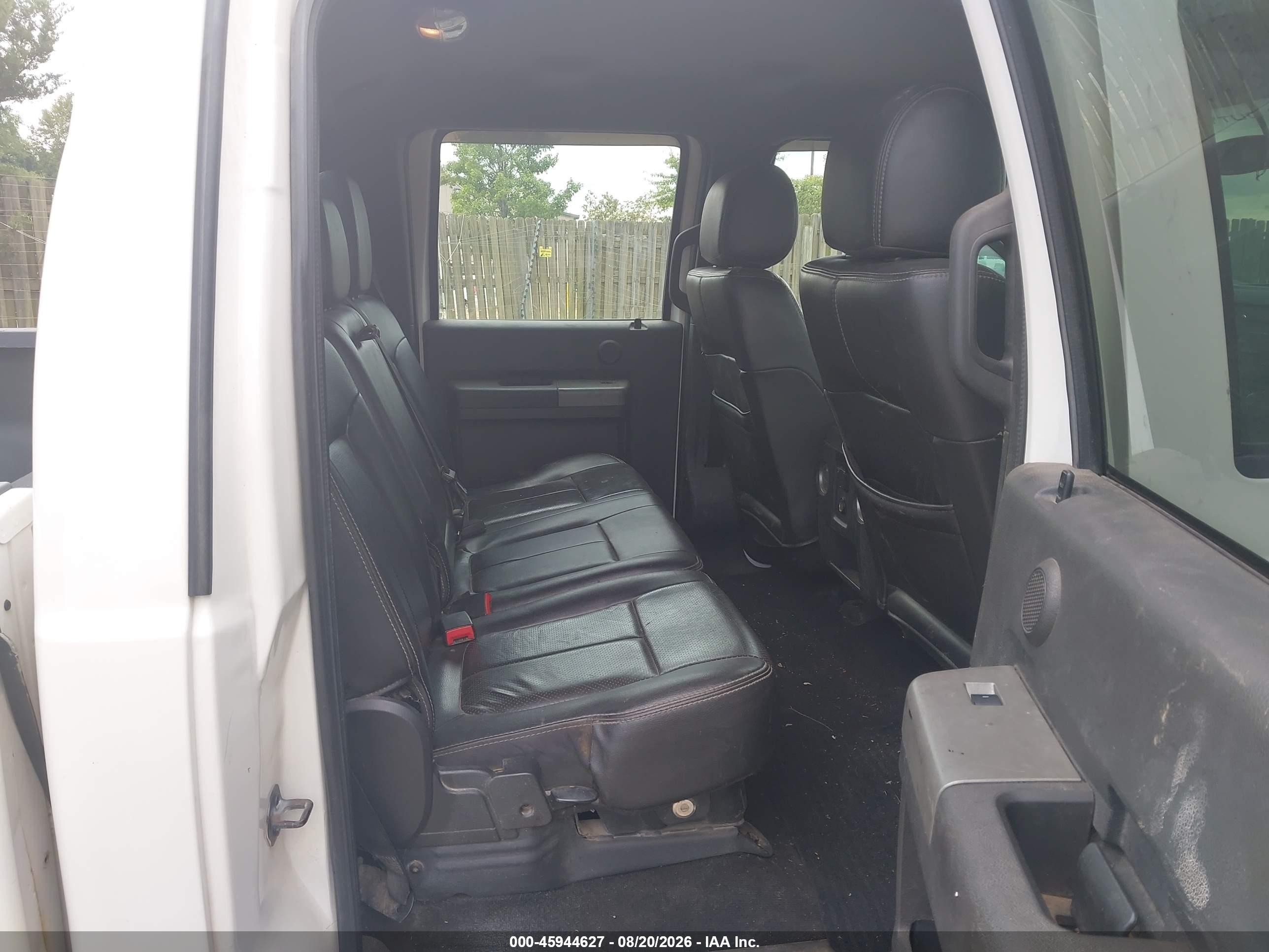 2012 Ford F-250 Lariat White vin: 1FT7W2BT6CEB64635
