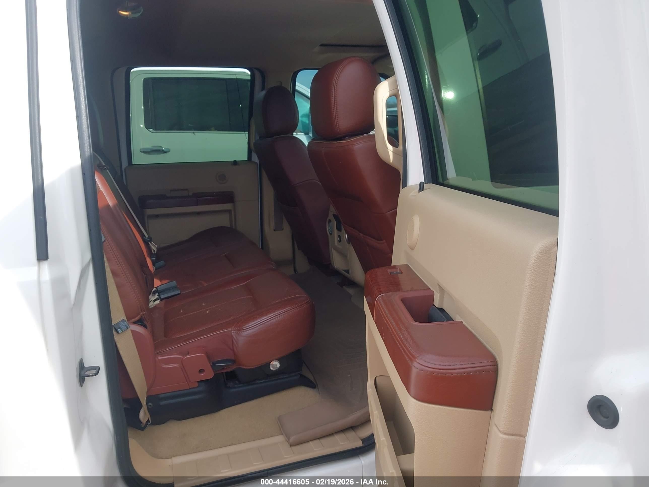 2012 Ford F-250 Lariat Белый vin: 1FT7W2BT6CED06675