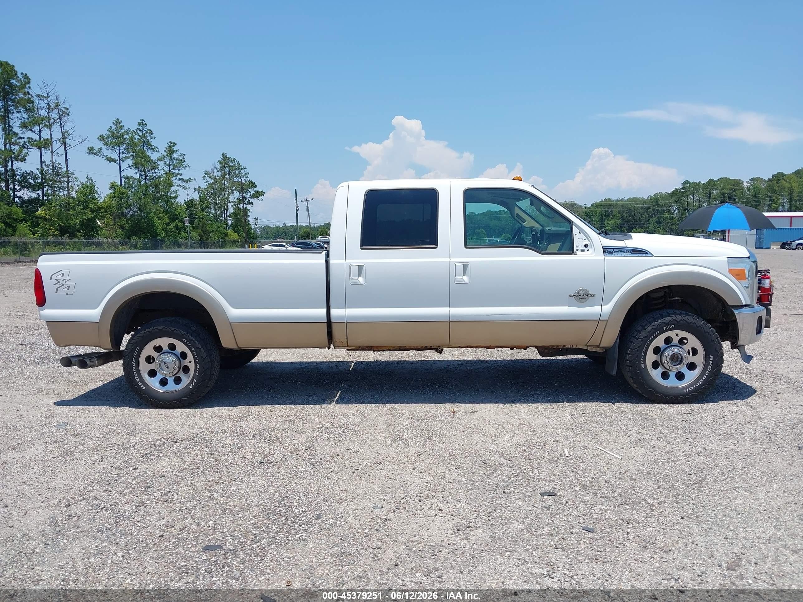 2013 Ford Super Duty F-250 Srw Lariat White vin: 1FT7W2BT6DEB16599