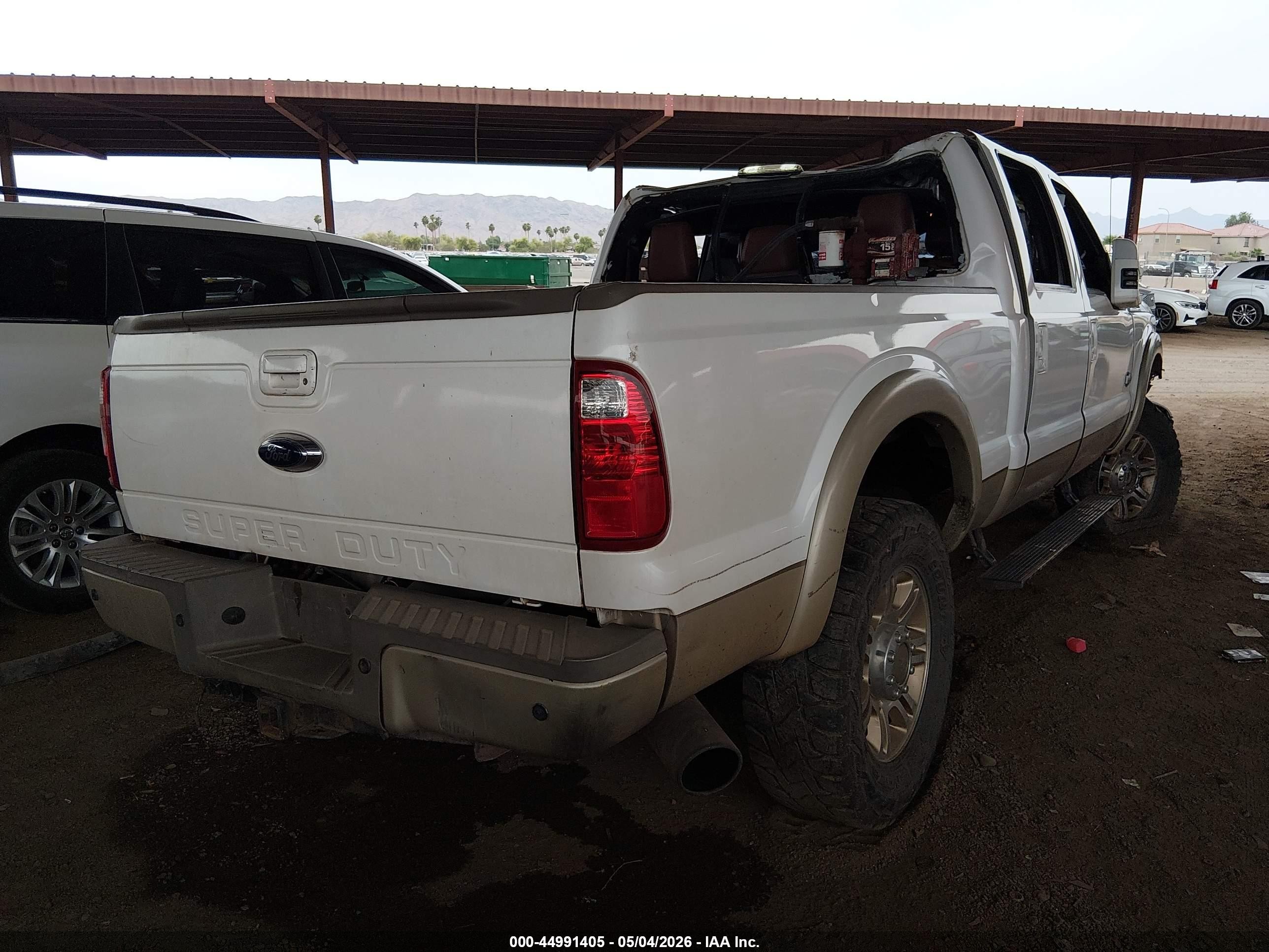 2013 Ford F-250 Lariat White vin: 1FT7W2BT6DEB34200