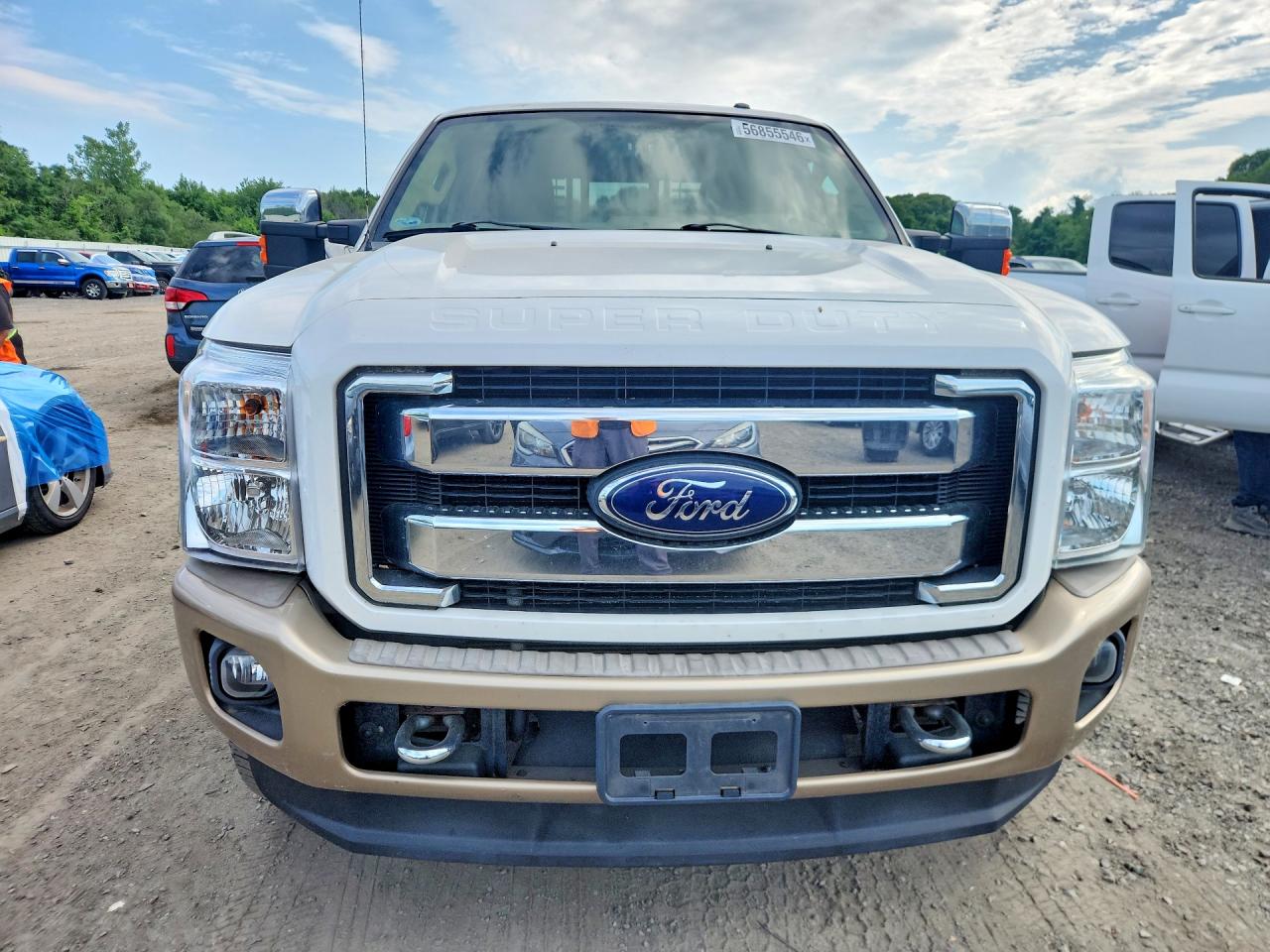 2014 Ford F250 Super Duty White vin: 1FT7W2BT6EEB24722