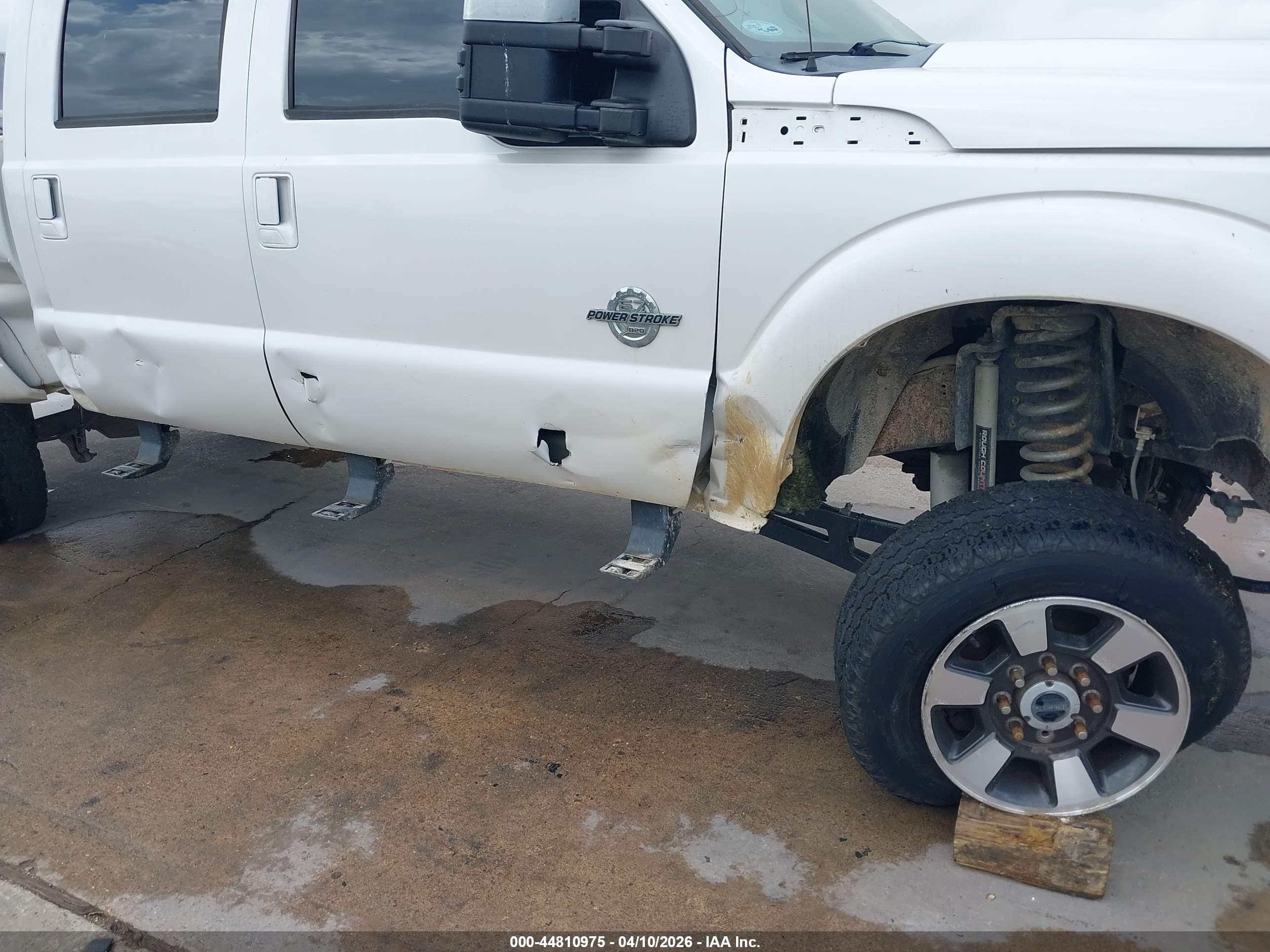 2015 Ford F-250 Lariat White vin: 1FT7W2BT6FEA18448