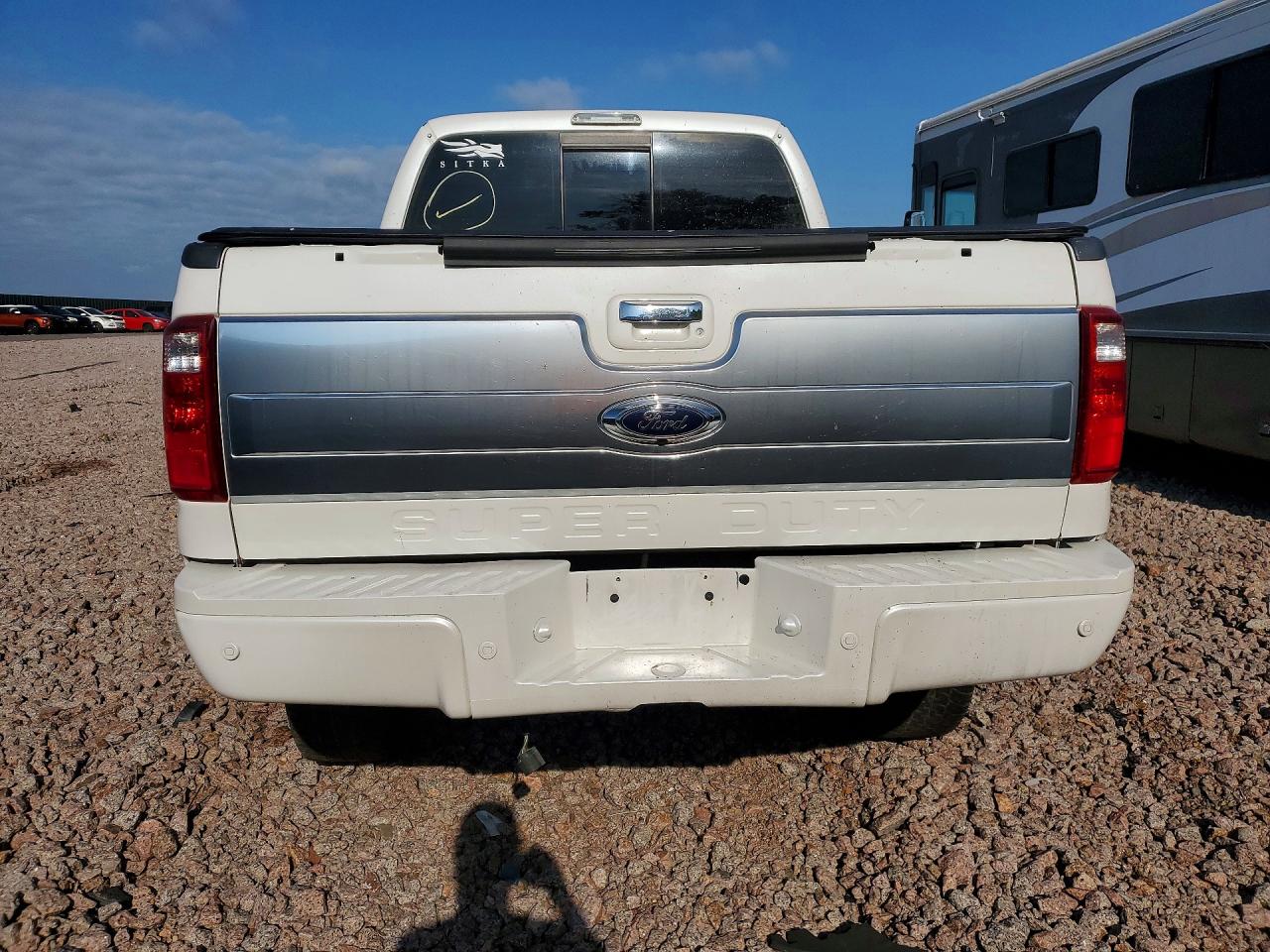 2015 Ford F250 Super Duty White vin: 1FT7W2BT6FEA94185